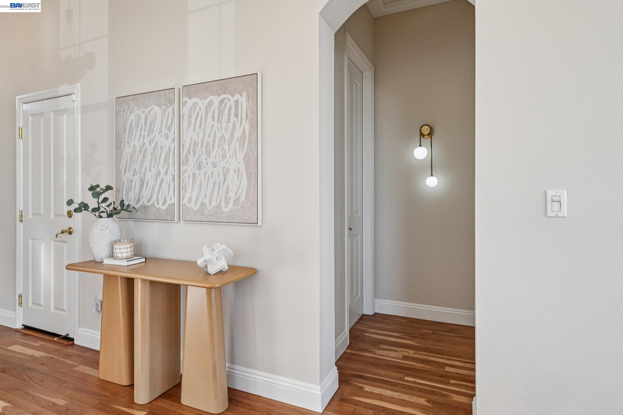Detail Gallery Image 12 of 46 For 8255 Skyline Cir, Oakland,  CA 94605 - 3 Beds | 2/1 Baths