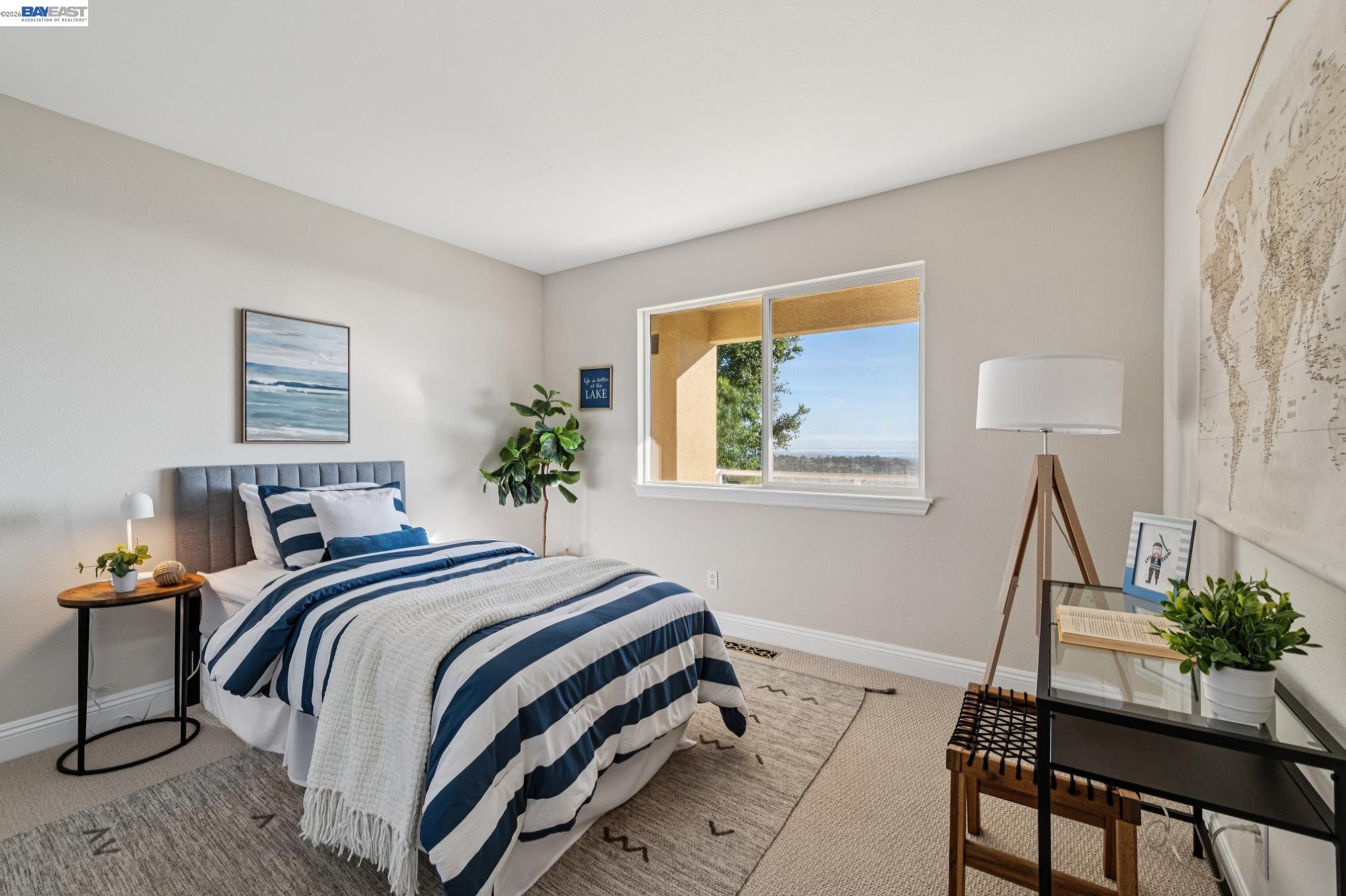 Detail Gallery Image 37 of 42 For 8255 Skyline Cir, Oakland,  CA 94605 - 3 Beds | 2/1 Baths