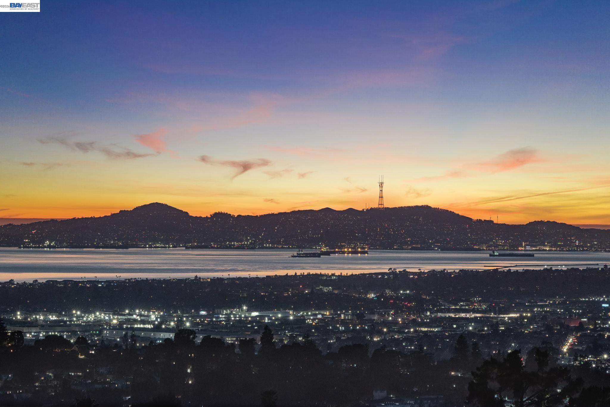 Detail Gallery Image 7 of 46 For 8255 Skyline Cir, Oakland,  CA 94605 - 3 Beds | 2/1 Baths