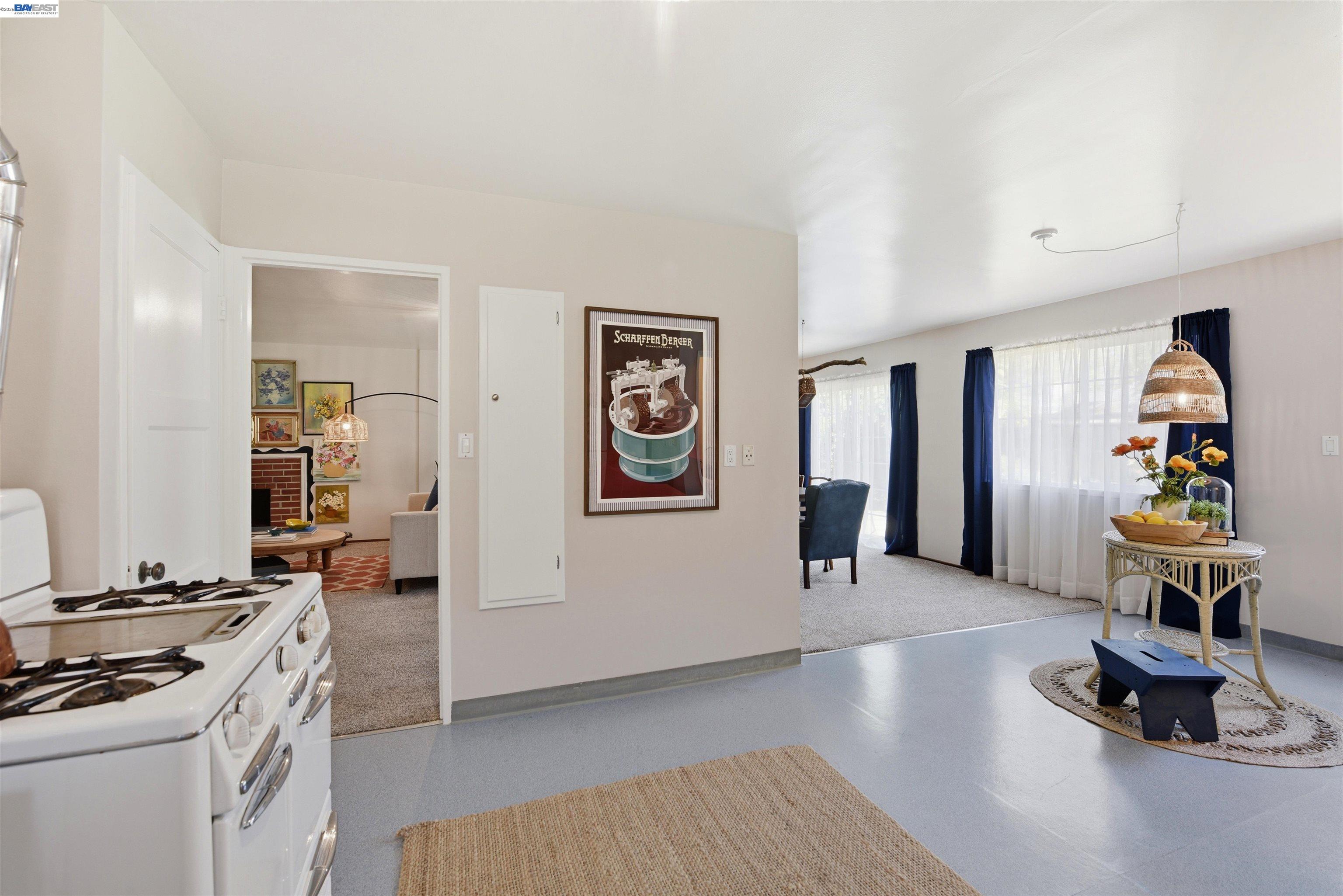 Detail Gallery Image 14 of 37 For 15740 Paseo Del Campo, San Lorenzo,  CA 94580 - 3 Beds | 2 Baths
