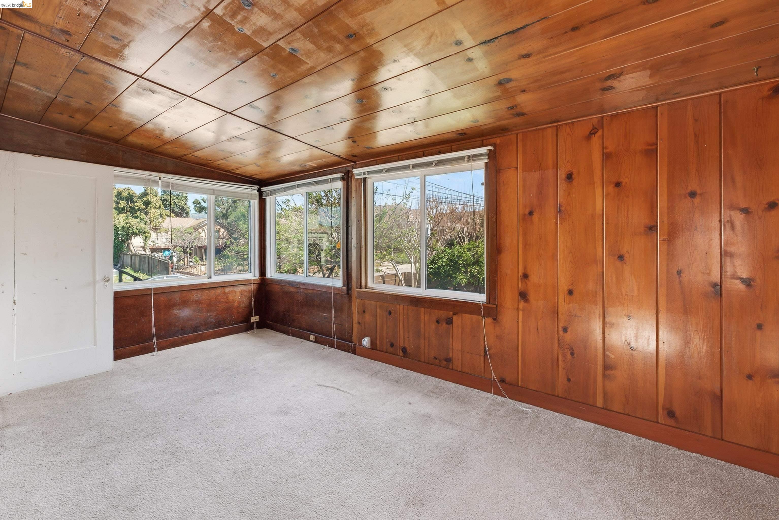 Detail Gallery Image 21 of 34 For 4326 West St, Oakland,  CA 94608 - 4 Beds | 3 Baths