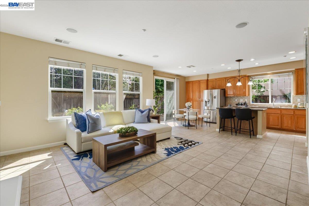 Detail Gallery Image 18 of 60 For 38393 Amaryllis Pl, Newark,  CA 94560 - 5 Beds | 3 Baths