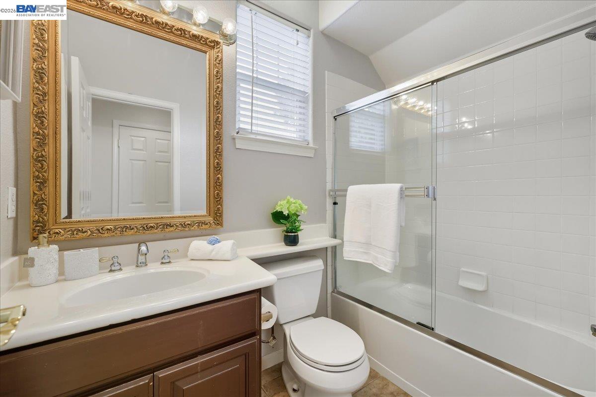 Detail Gallery Image 21 of 60 For 38393 Amaryllis Pl, Newark,  CA 94560 - 5 Beds | 3 Baths