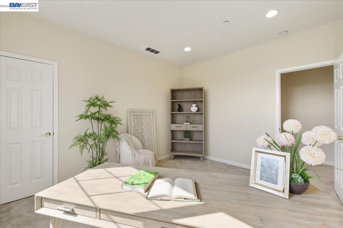 Detail Gallery Image 31 of 60 For 38393 Amaryllis Pl, Newark,  CA 94560 - 5 Beds | 3 Baths