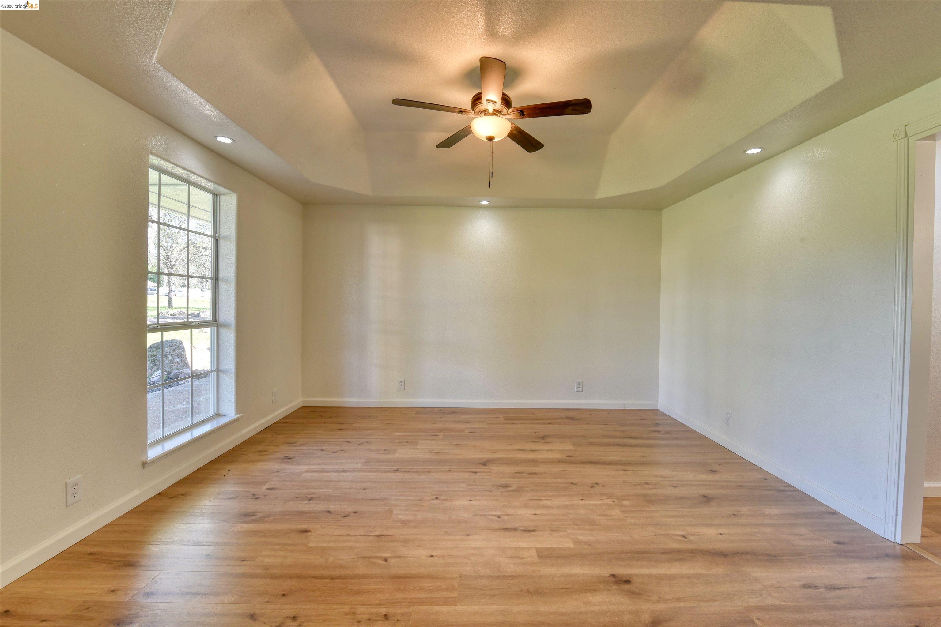 Detail Gallery Image 21 of 45 For 13301 Clements, Groveland,  CA 95321 - 4 Beds | 2/1 Baths