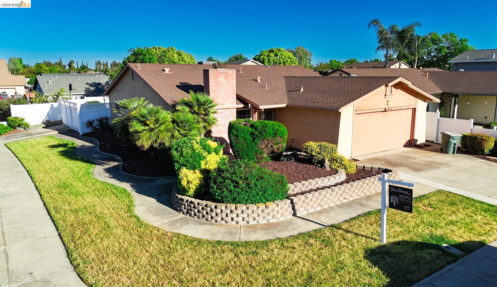 Detail Gallery Image 4 of 35 For 4950 Dawson Dr, Oakley,  CA 94561 - 4 Beds | 2 Baths