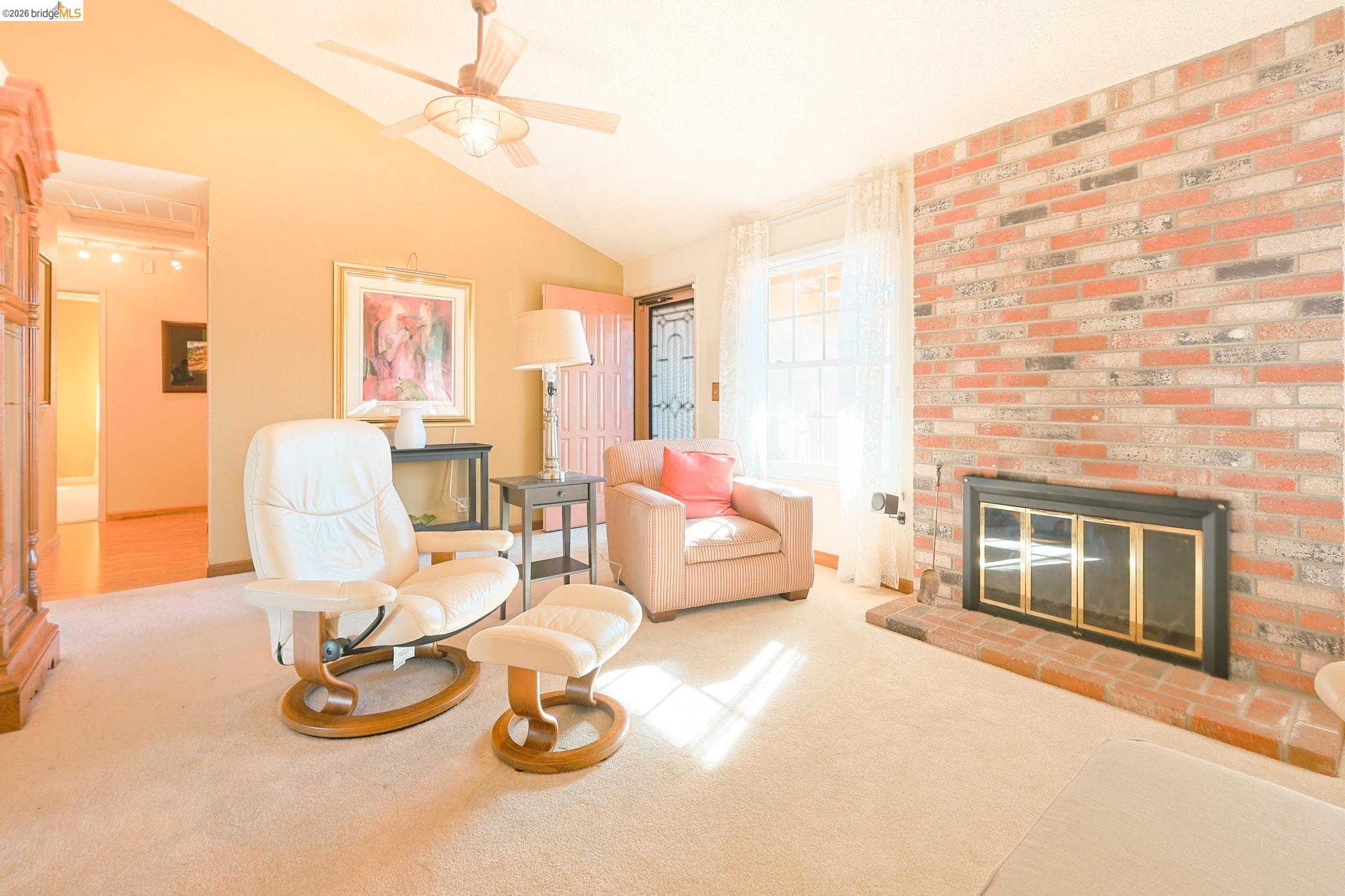 Detail Gallery Image 8 of 35 For 4950 Dawson Dr, Oakley,  CA 94561 - 4 Beds | 2 Baths