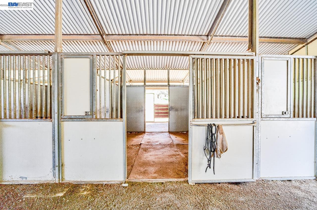 Detail Gallery Image 8 of 54 For 10700 Foothill Rd, Sunol,  CA 94586 - – Beds | – Baths