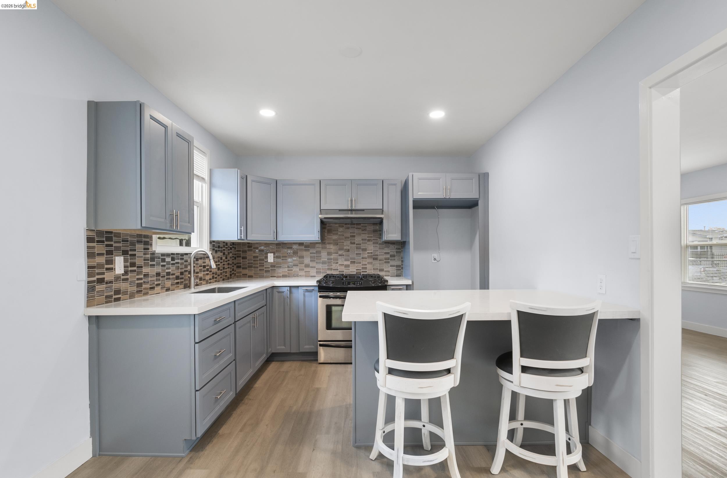 Detail Gallery Image 11 of 32 For 9028 a Street, Oakland,  CA 94603 - – Beds | – Baths