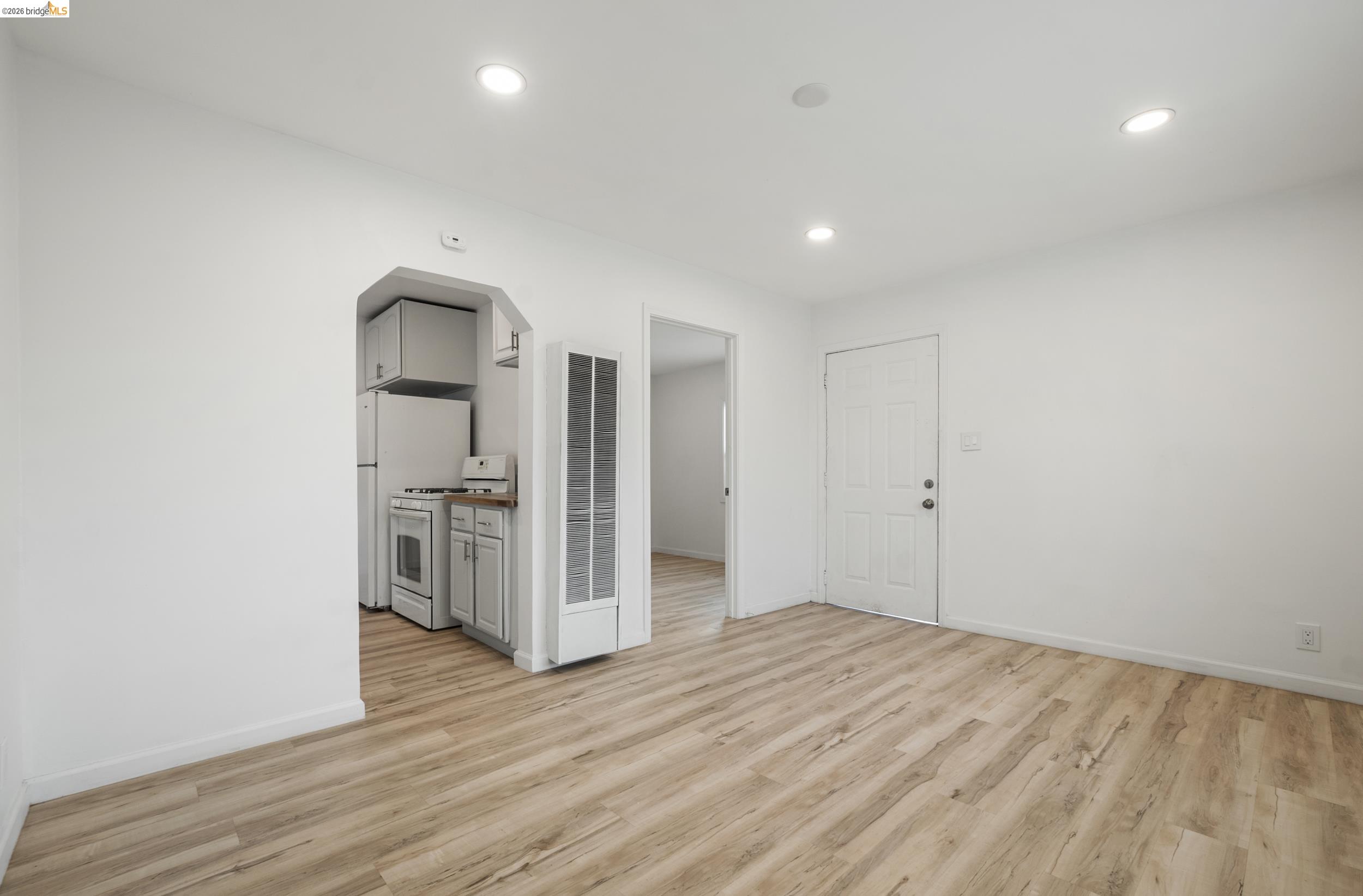 Detail Gallery Image 25 of 32 For 9028 a Street, Oakland,  CA 94603 - – Beds | – Baths