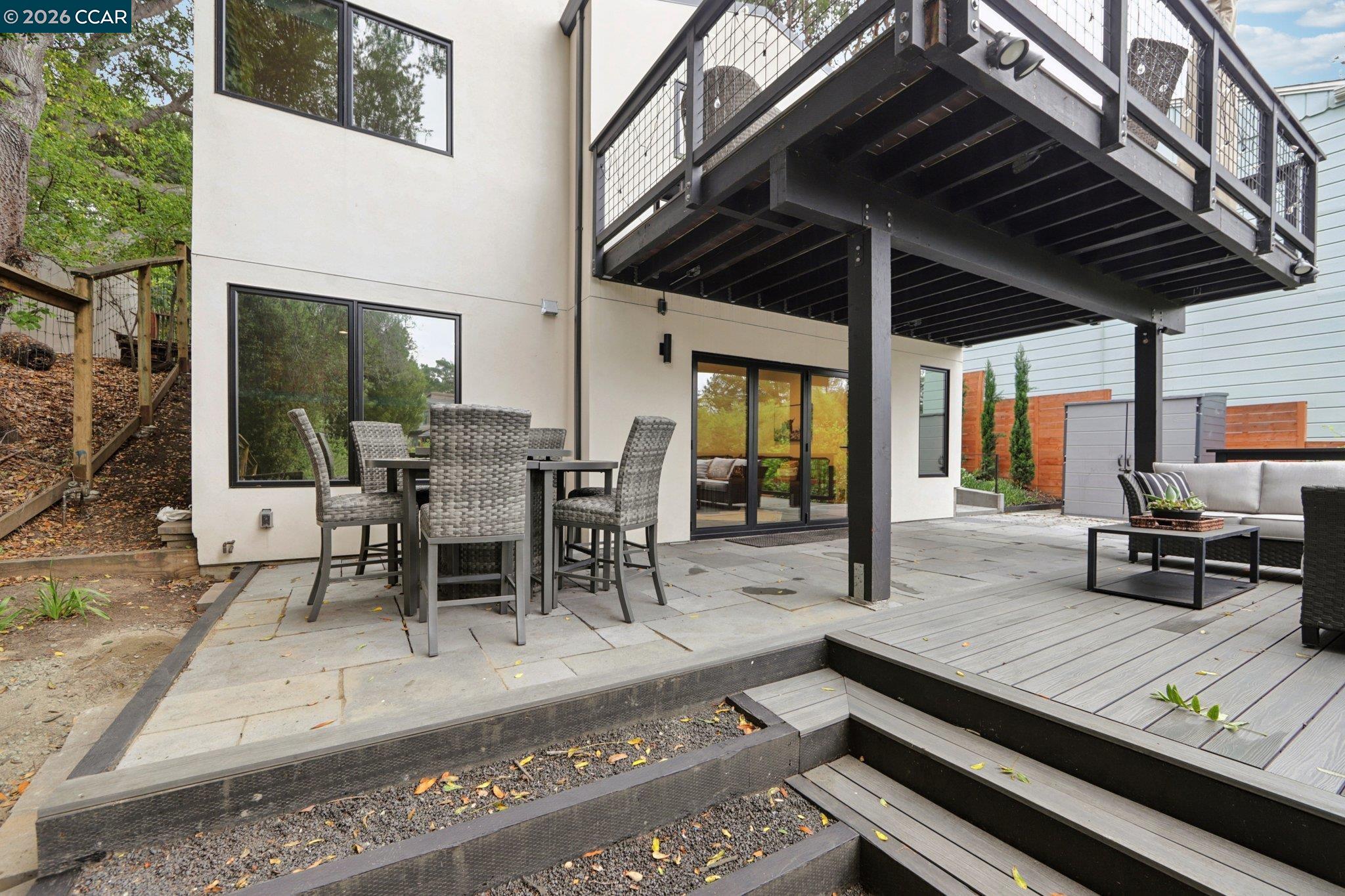 Detail Gallery Image 34 of 37 For 380 Vermont Ave, Berkeley,  CA 94707 - 3 Beds | 2 Baths