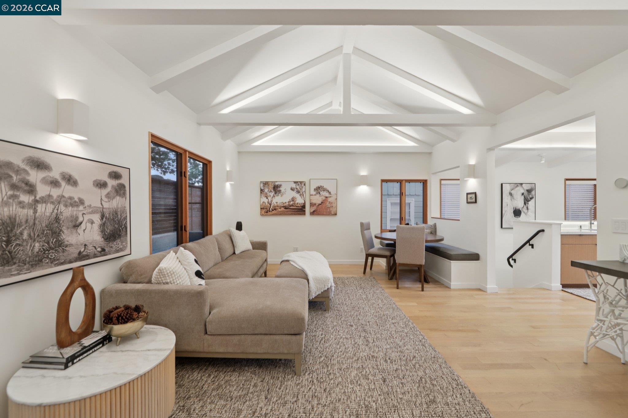 Detail Gallery Image 9 of 37 For 380 Vermont Ave, Berkeley,  CA 94707 - 3 Beds | 2 Baths