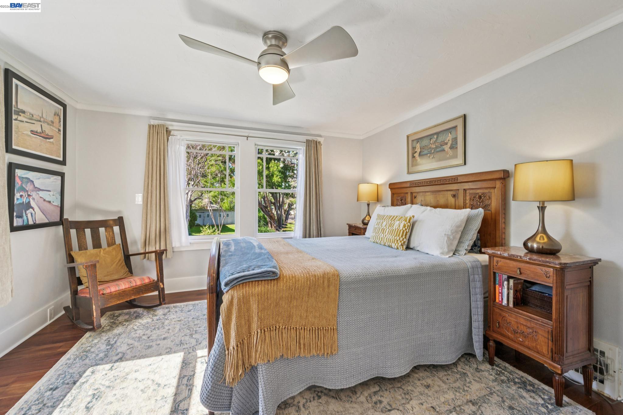 Detail Gallery Image 17 of 33 For 1376 Versailles Ave, Alameda,  CA 94501 - 2 Beds | 2 Baths