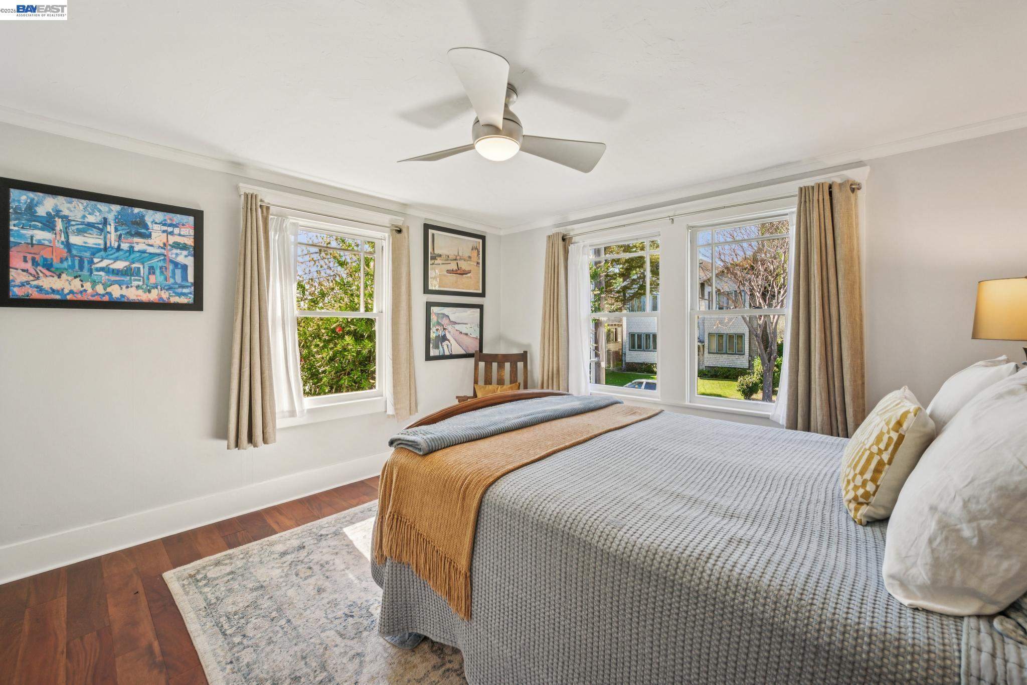 Detail Gallery Image 19 of 33 For 1376 Versailles Ave, Alameda,  CA 94501 - 2 Beds | 2 Baths