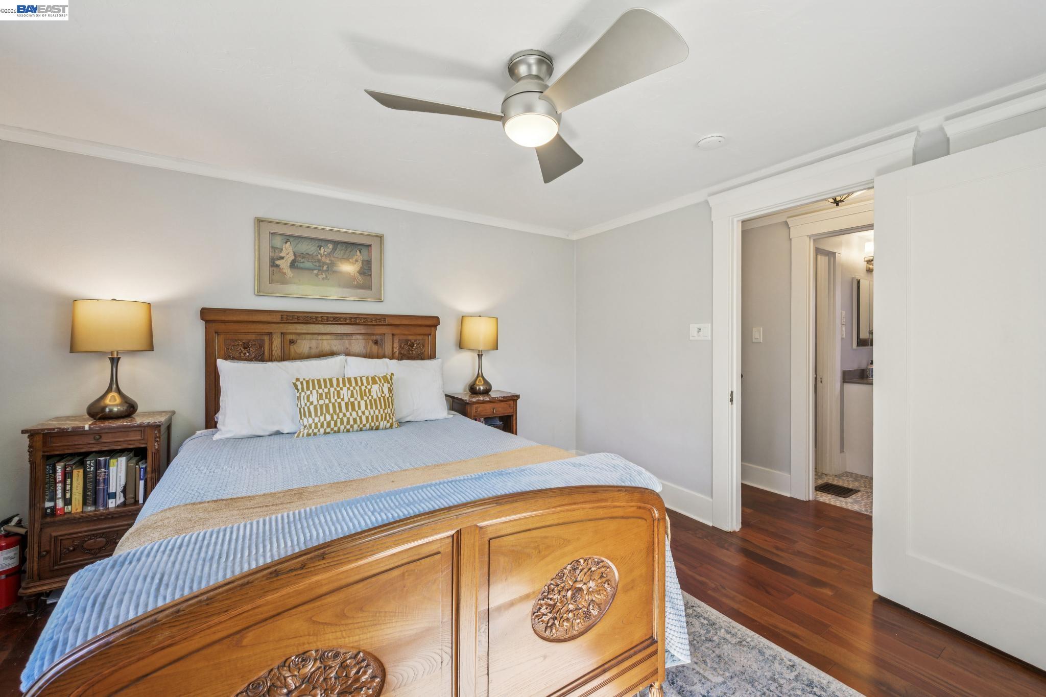 Detail Gallery Image 20 of 33 For 1376 Versailles Ave, Alameda,  CA 94501 - 2 Beds | 2 Baths