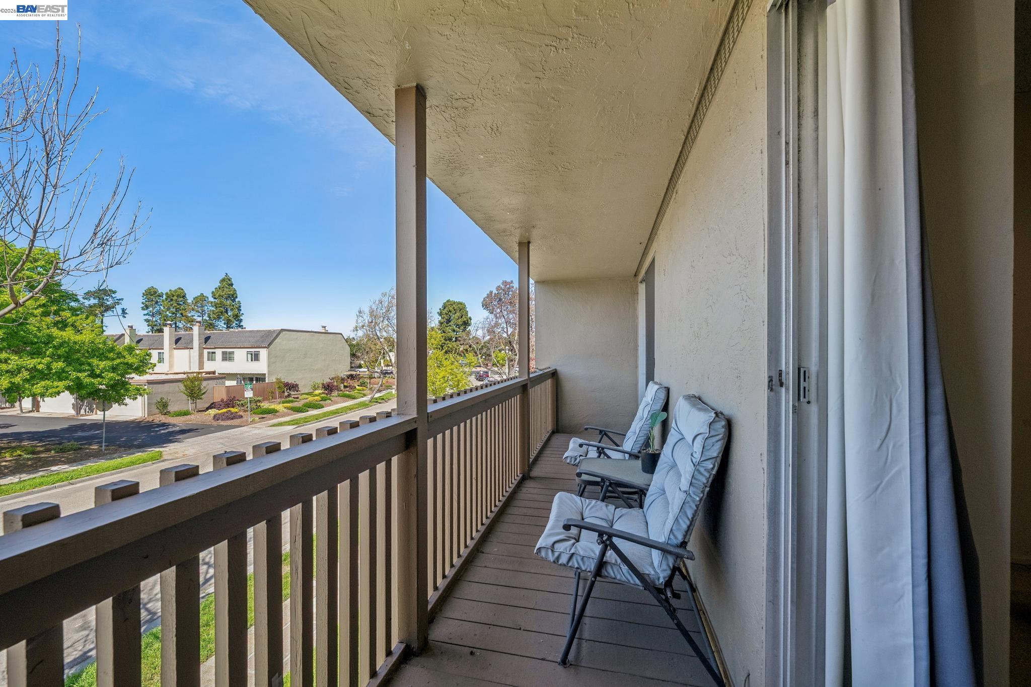 Detail Gallery Image 49 of 60 For 1024 Fontana Dr, Alameda,  CA 94502 - 3 Beds | 2/1 Baths