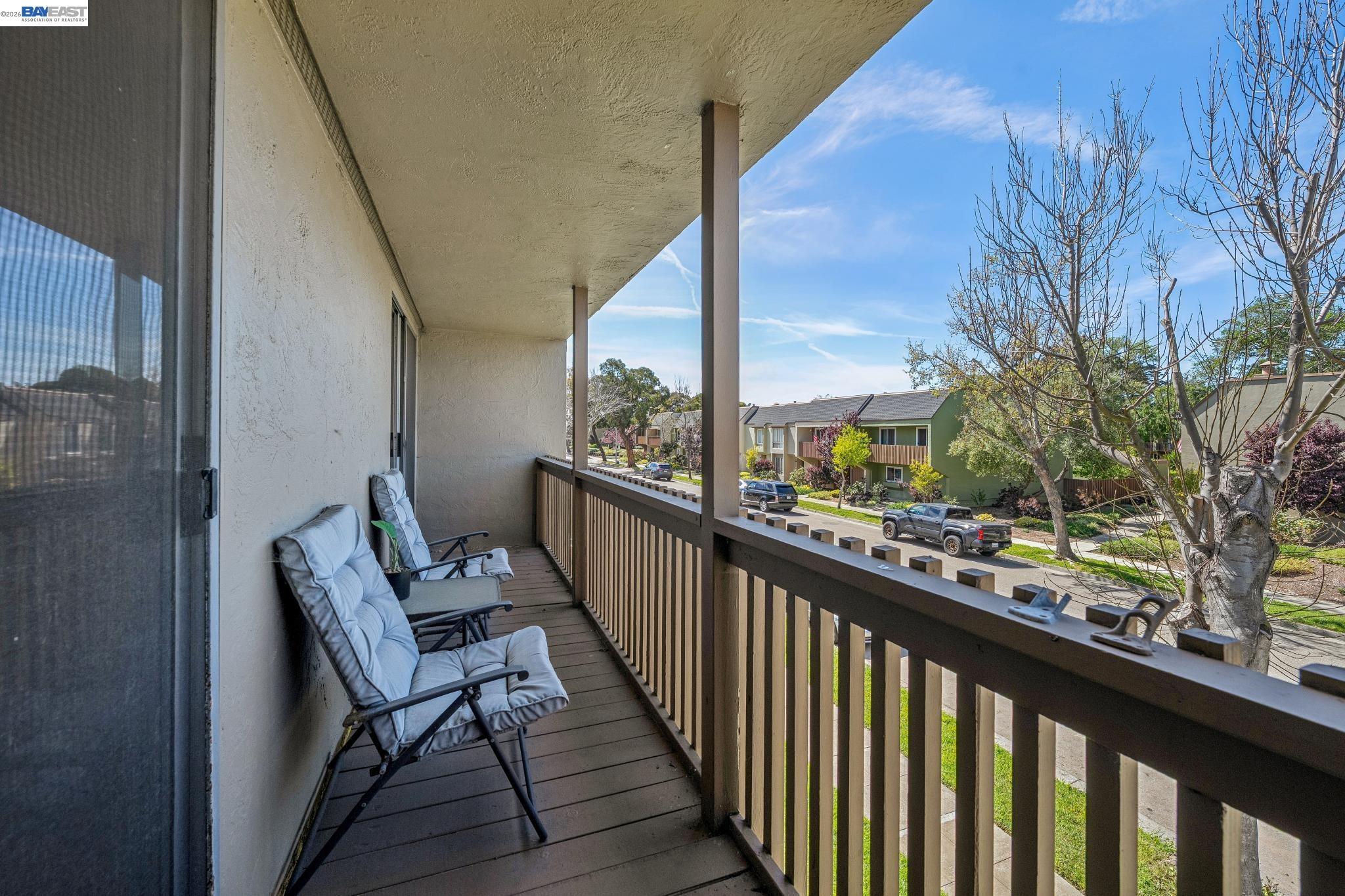 Detail Gallery Image 50 of 60 For 1024 Fontana Dr, Alameda,  CA 94502 - 3 Beds | 2/1 Baths