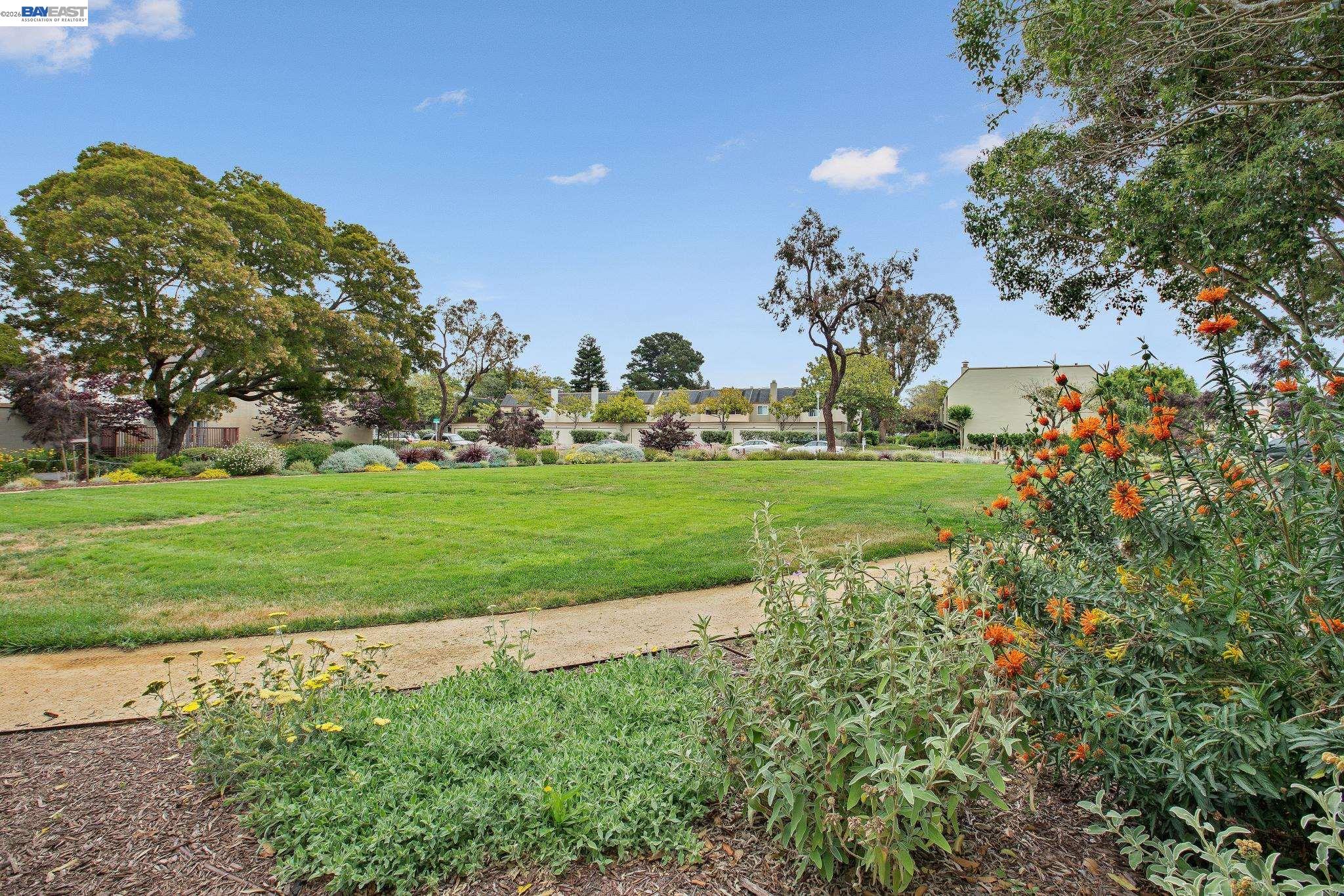 Detail Gallery Image 53 of 60 For 1024 Fontana Dr, Alameda,  CA 94502 - 3 Beds | 2/1 Baths