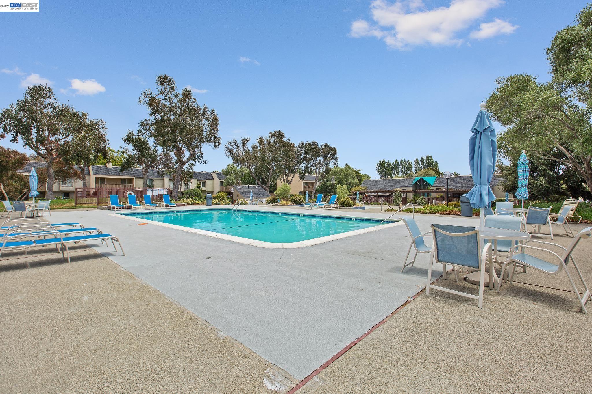 Detail Gallery Image 54 of 60 For 1024 Fontana Dr, Alameda,  CA 94502 - 3 Beds | 2/1 Baths