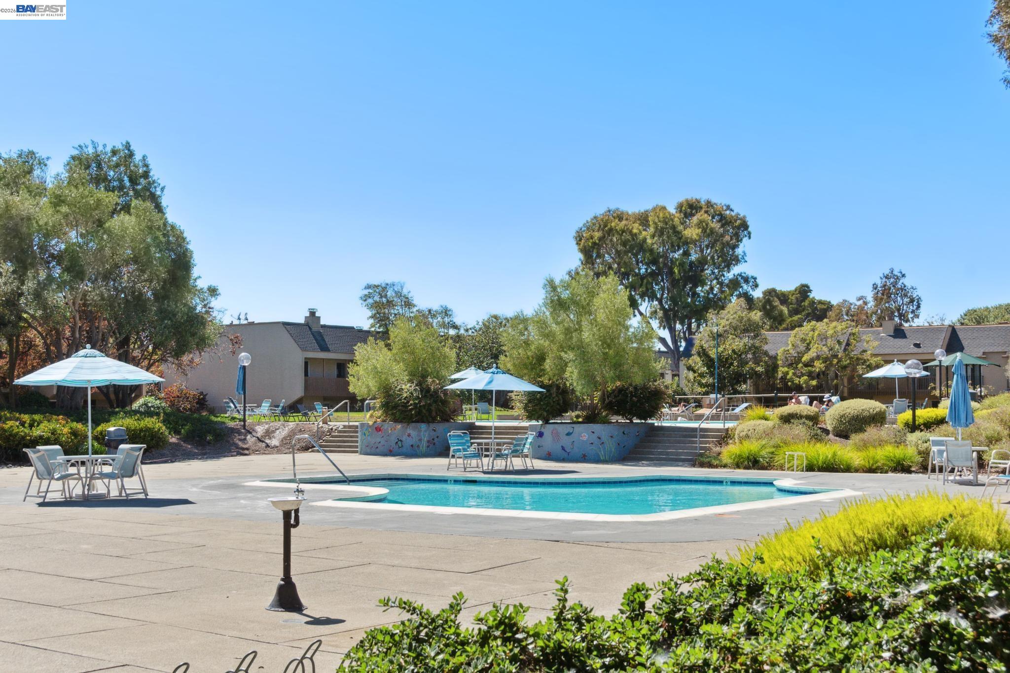 Detail Gallery Image 59 of 60 For 1024 Fontana Dr, Alameda,  CA 94502 - 3 Beds | 2/1 Baths