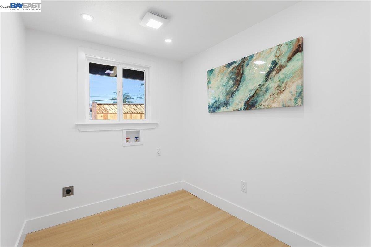 Detail Gallery Image 17 of 35 For 27828 Mandarin Ave, Hayward,  CA 94544 - 4 Beds | 2 Baths