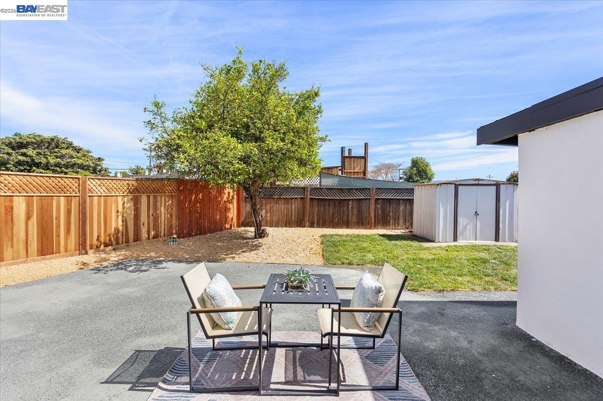 Detail Gallery Image 29 of 35 For 27828 Mandarin Ave, Hayward,  CA 94544 - 4 Beds | 2 Baths
