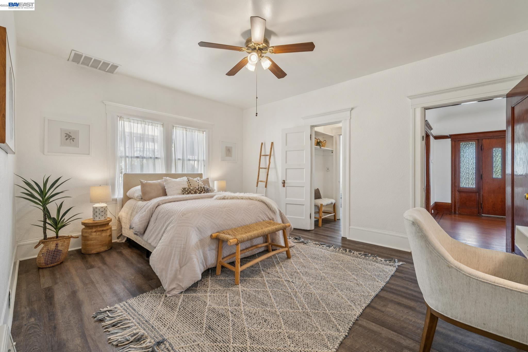 Detail Gallery Image 16 of 58 For 2063 Rosedale Ave, Oakland,  CA 94601 - 5 Beds | 2 Baths