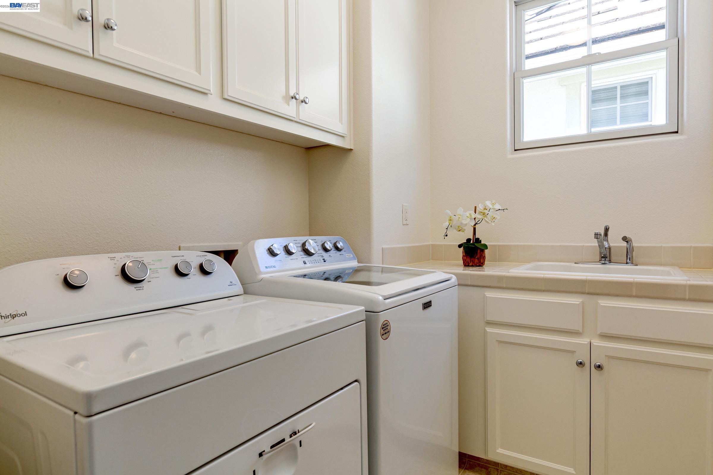 Detail Gallery Image 18 of 30 For 2381 Haile St, Alameda,  CA 94501 - 3 Beds | 2/1 Baths