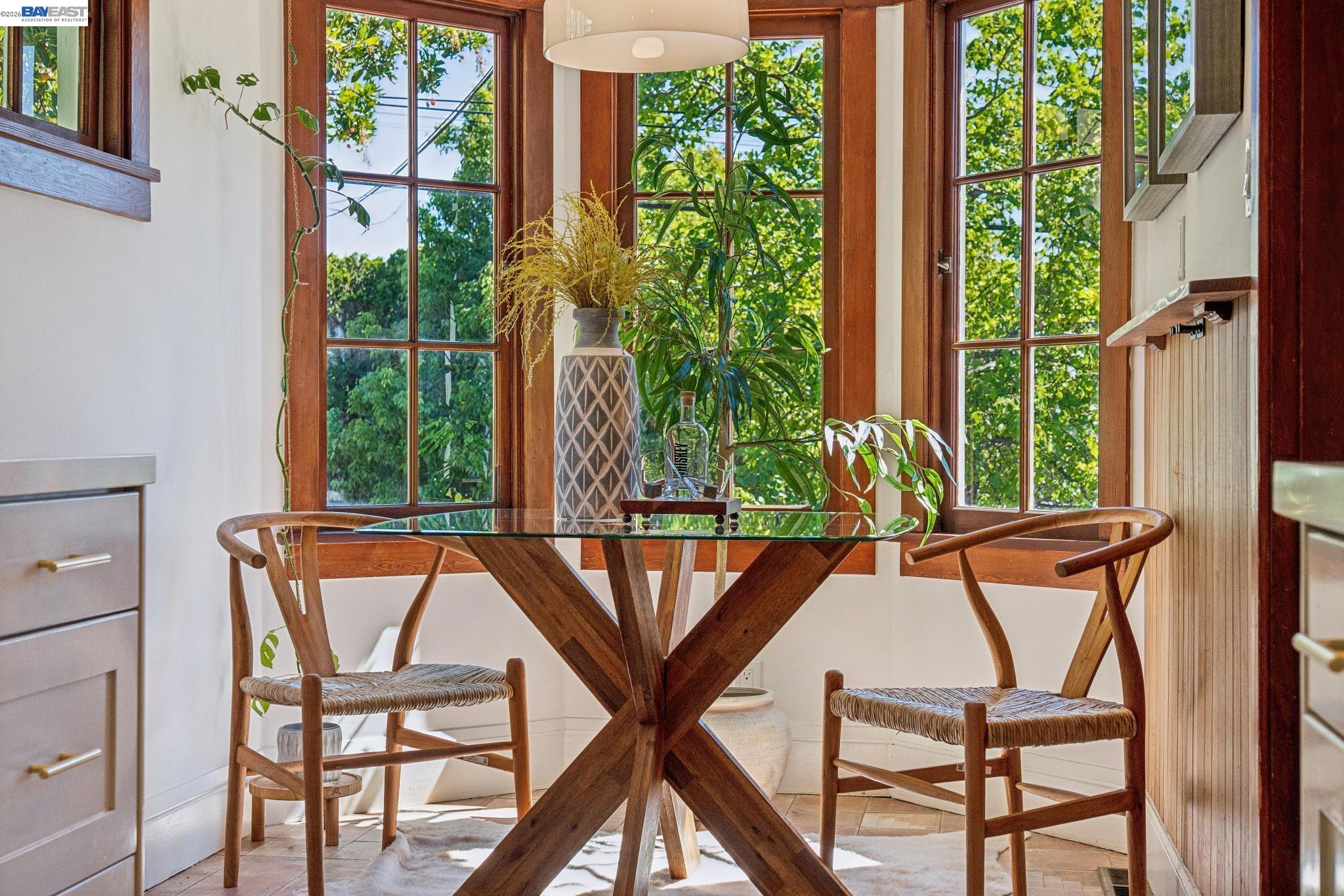 Detail Gallery Image 20 of 40 For 285 Adams St, Oakland,  CA 94610-4126 - 2 Beds | 2 Baths