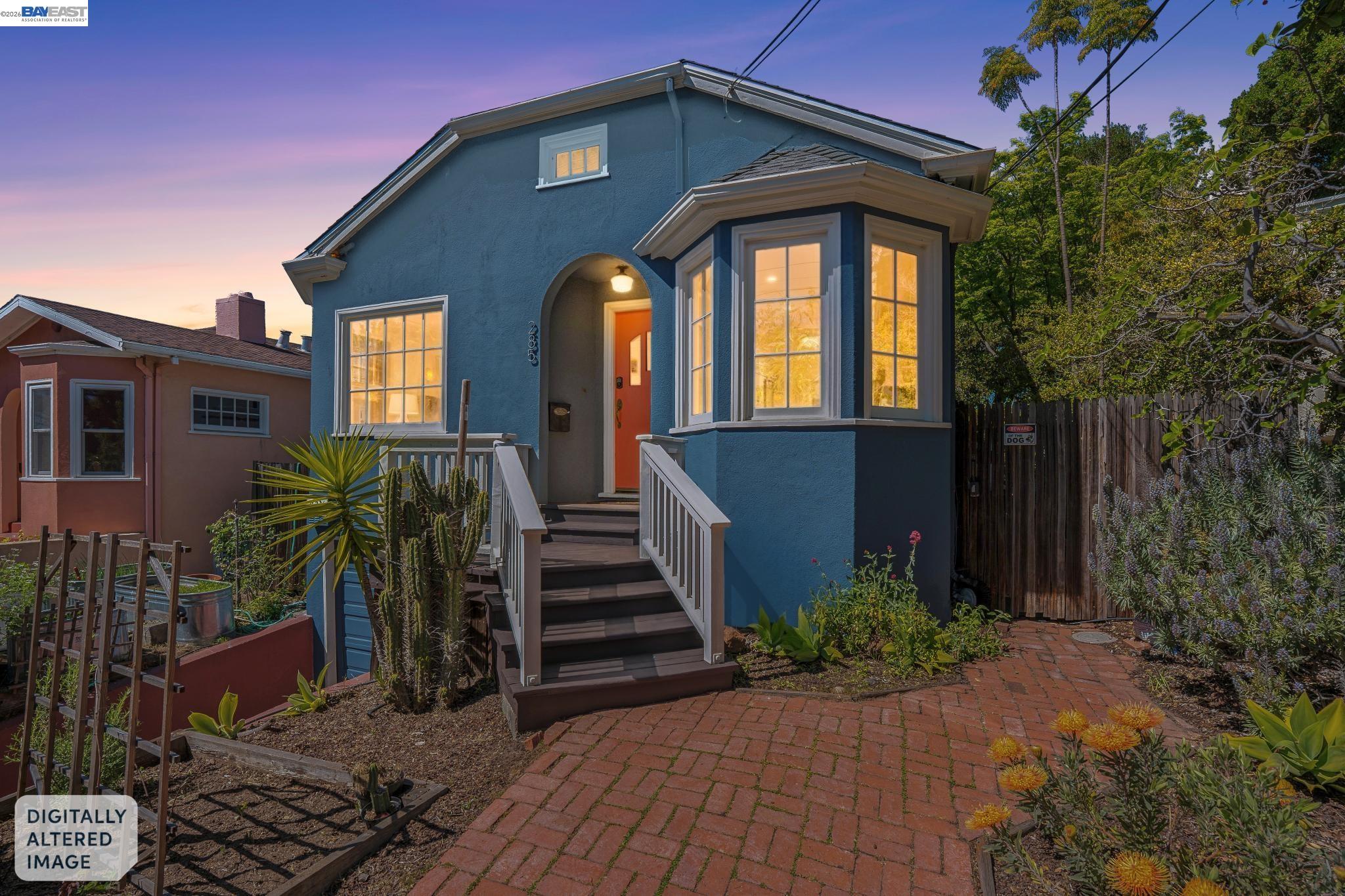 Detail Gallery Image 3 of 40 For 285 Adams St, Oakland,  CA 94610-4126 - 2 Beds | 2 Baths