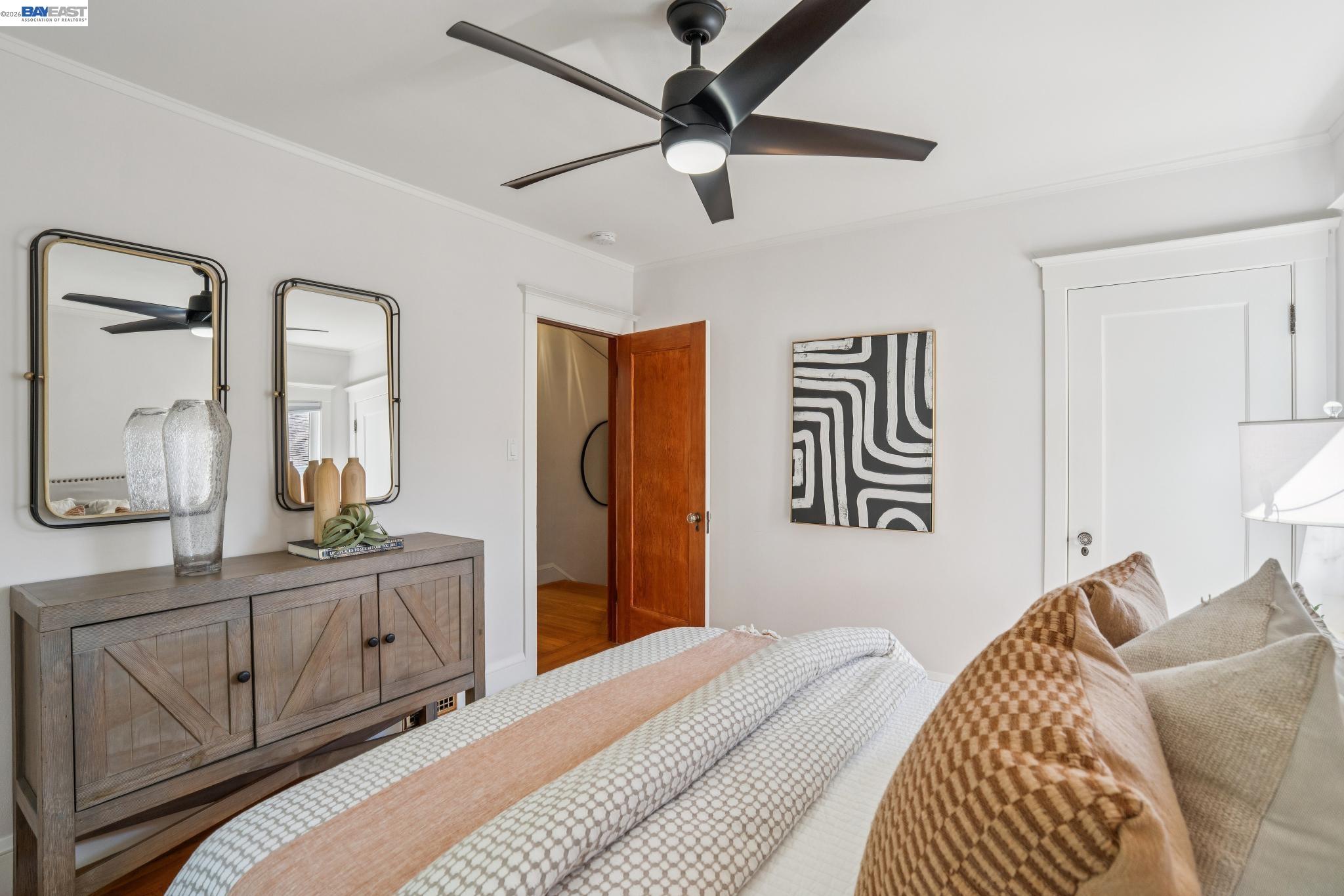 Detail Gallery Image 24 of 40 For 285 Adams St, Oakland,  CA 94610-4126 - 2 Beds | 2 Baths