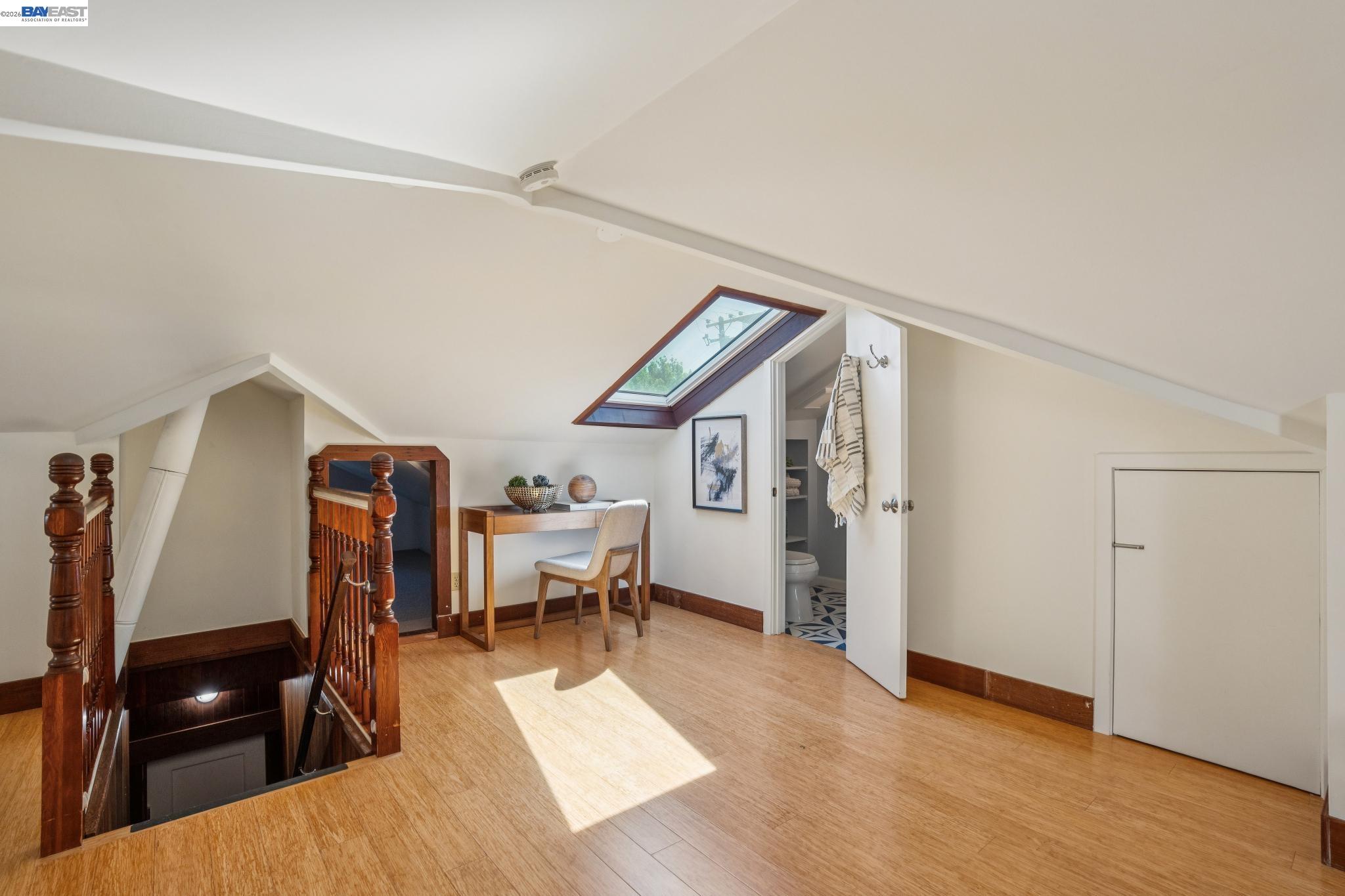 Detail Gallery Image 33 of 40 For 285 Adams St, Oakland,  CA 94610-4126 - 2 Beds | 2 Baths