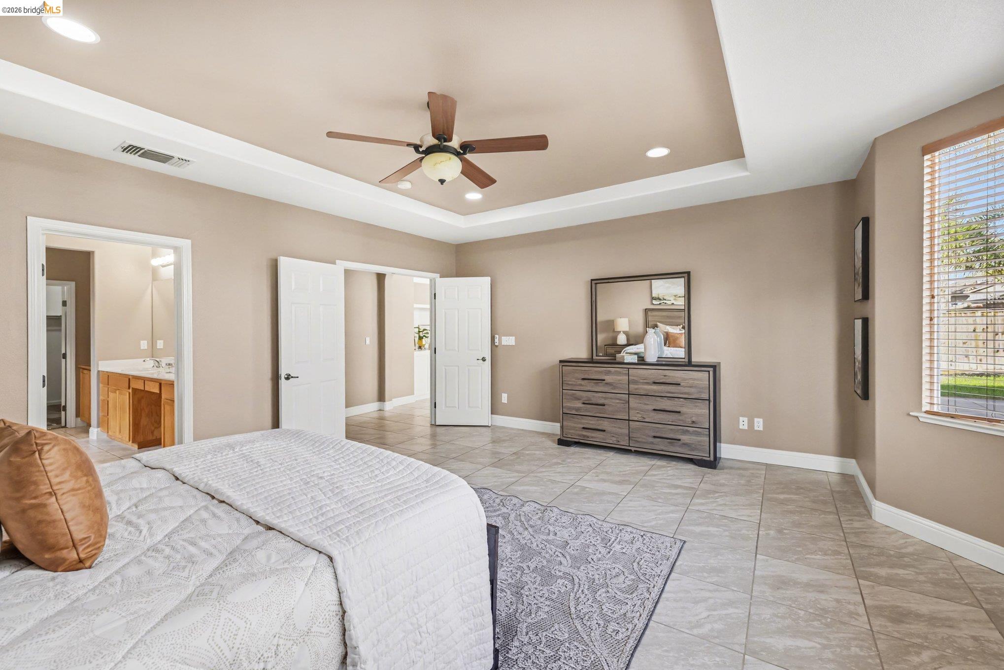 Detail Gallery Image 18 of 36 For 6372 Crystal Springs Cir, Discovery Bay,  CA 94505 - 5 Beds | 3 Baths