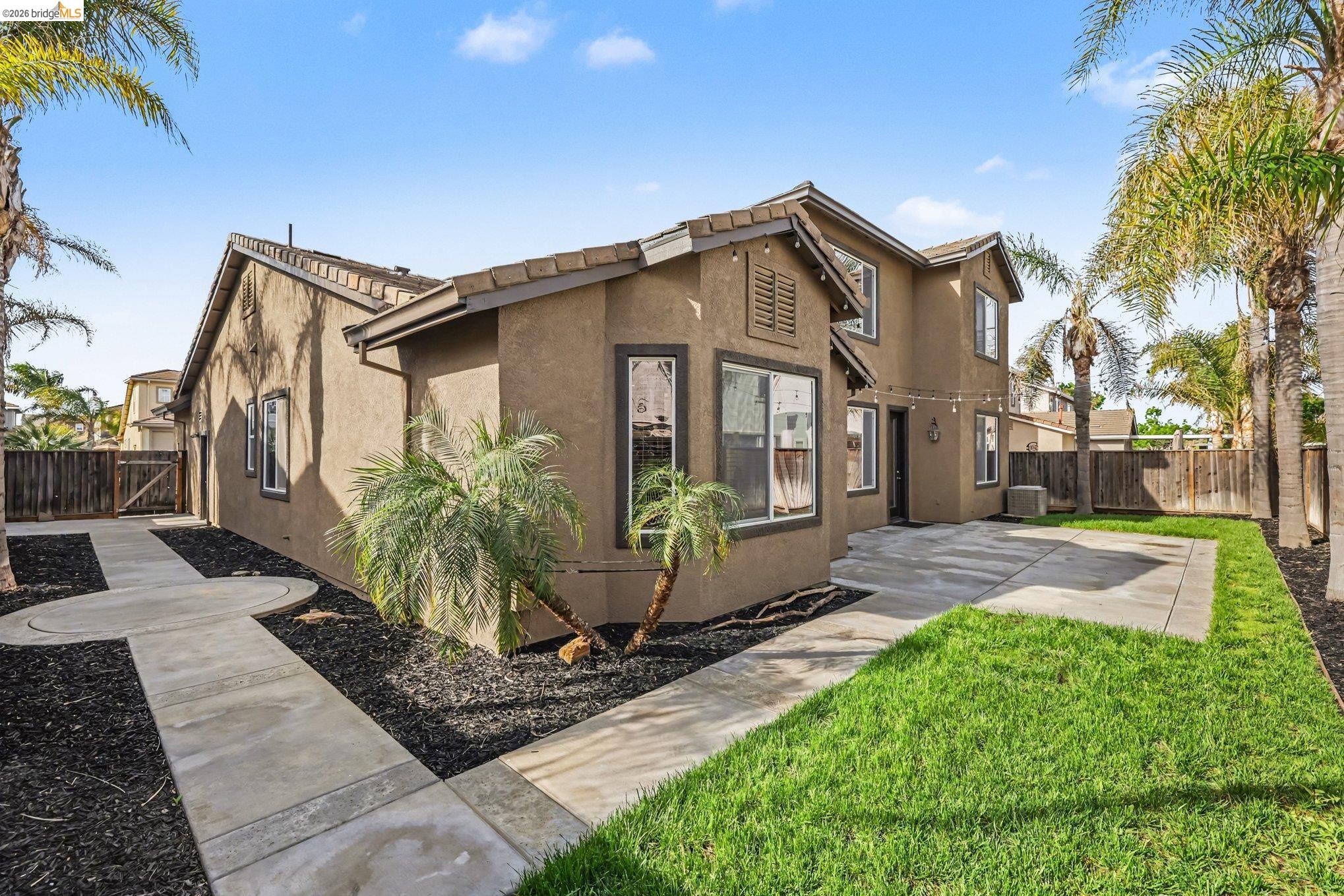 Detail Gallery Image 32 of 36 For 6372 Crystal Springs Cir, Discovery Bay,  CA 94505 - 5 Beds | 3 Baths