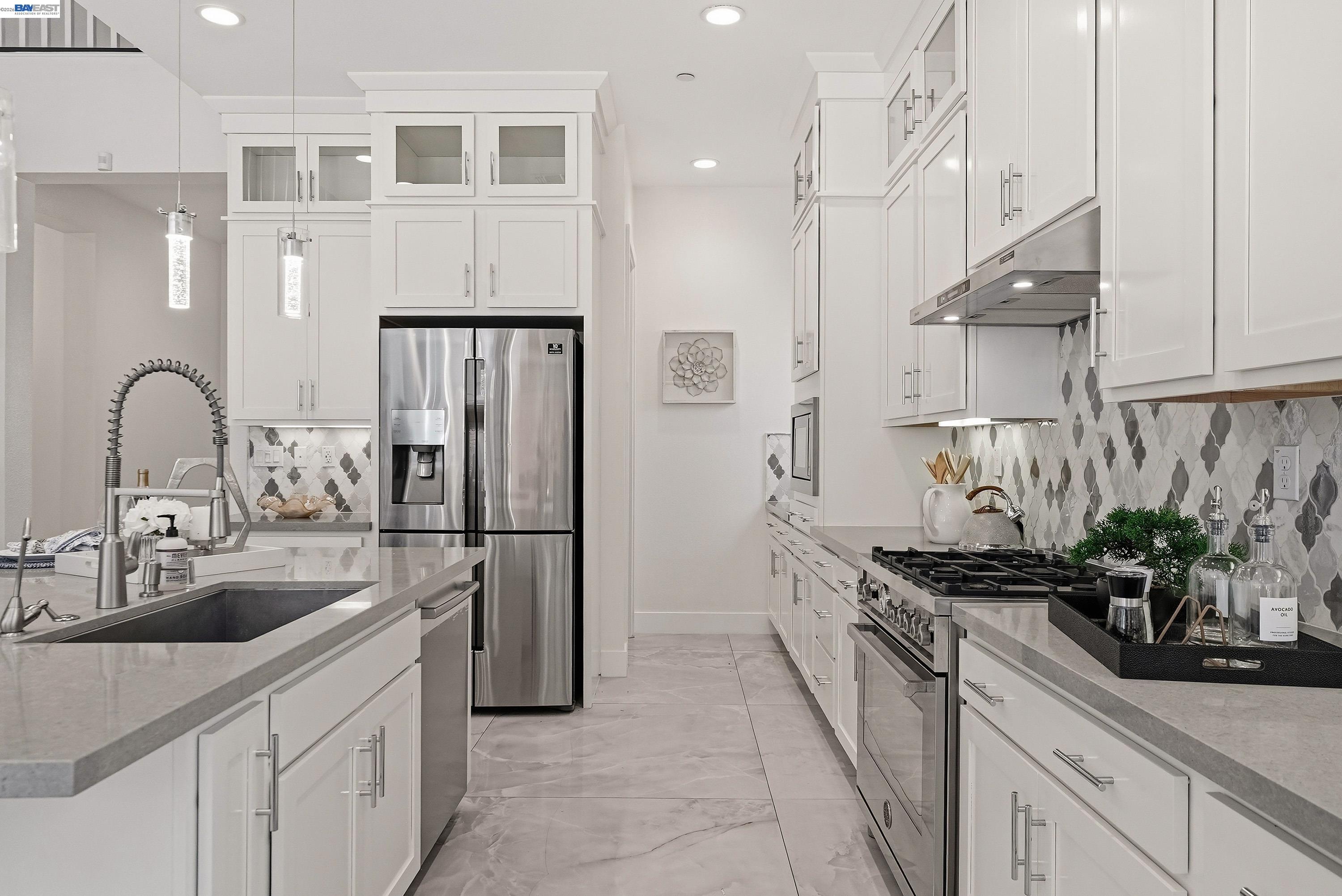 Detail Gallery Image 40 of 60 For 39418 N Darner, Newark,  CA 94560 - 5 Beds | 5/1 Baths