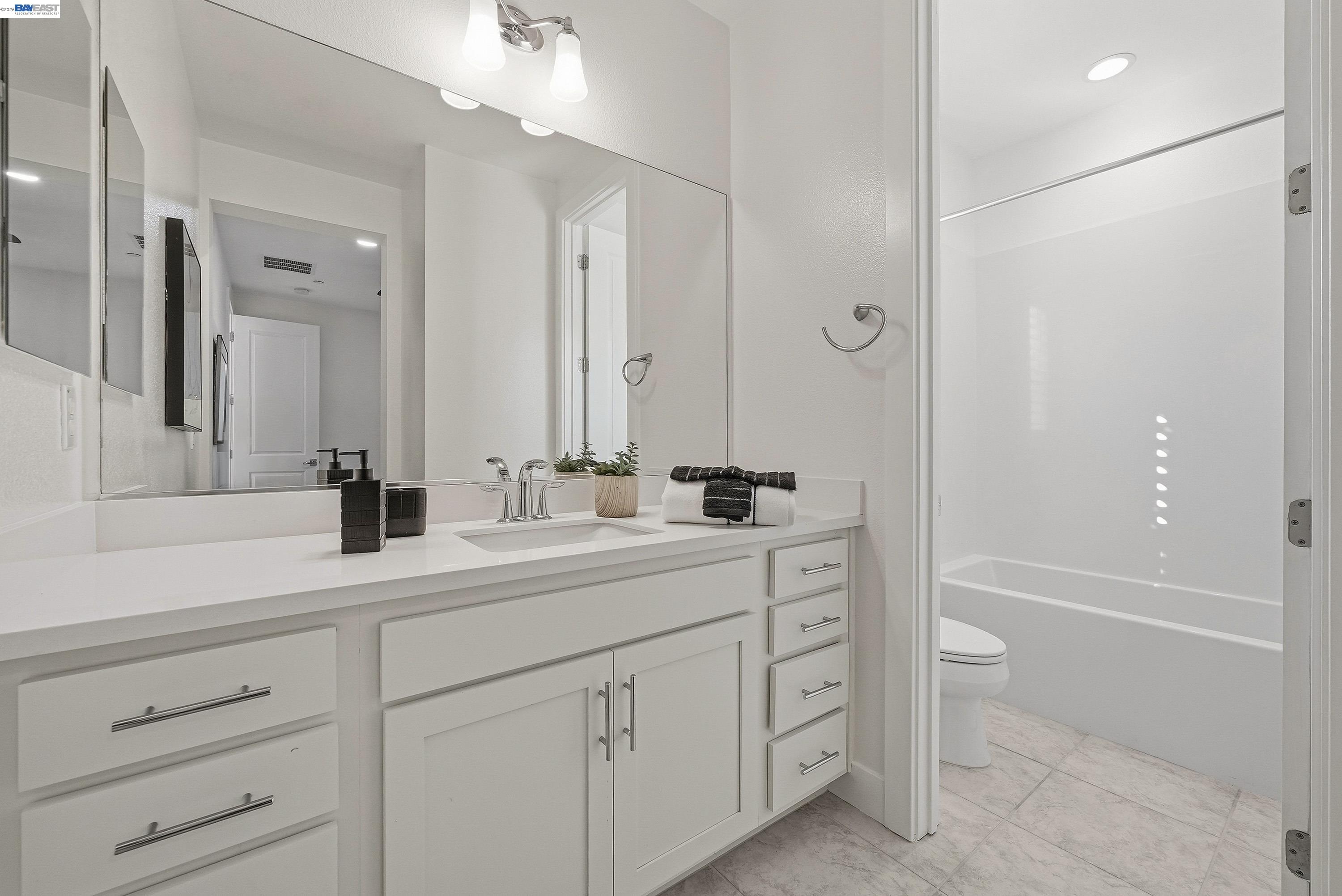 Detail Gallery Image 44 of 60 For 39418 N Darner, Newark,  CA 94560 - 5 Beds | 5/1 Baths