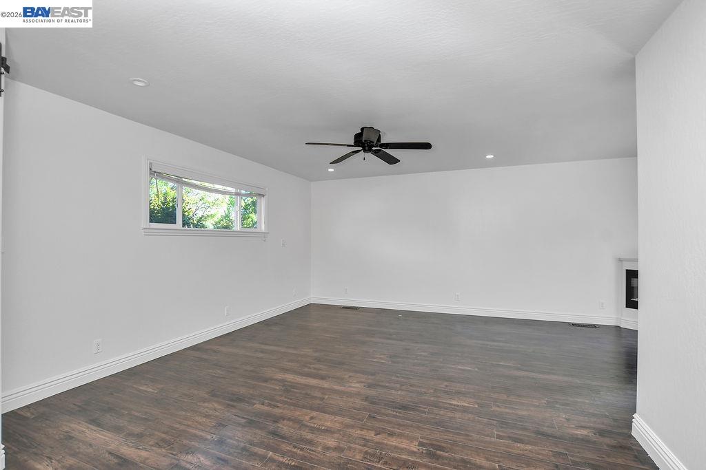 Detail Gallery Image 30 of 37 For 3624 Canelli Ct, Pleasanton,  CA 94566 - 4 Beds | 3 Baths