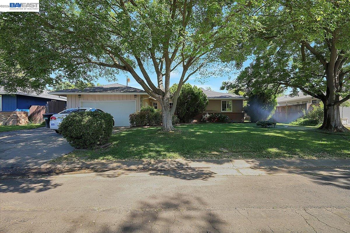 Front Image Thumbnail for BE41128746