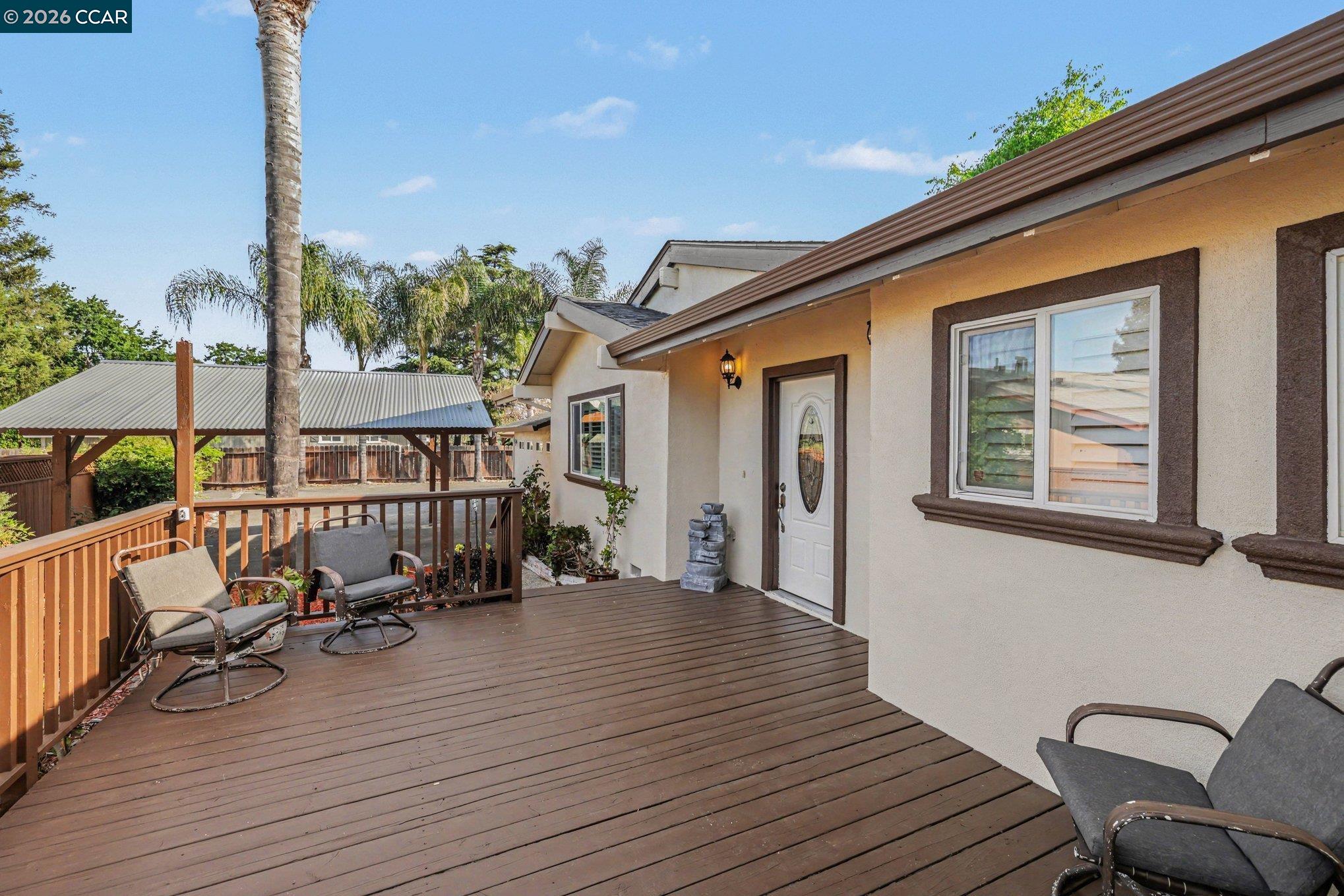 Detail Gallery Image 3 of 27 For 2035 Sherman Dr, Pleasant Hill,  CA 94523 - 4 Beds | 3 Baths