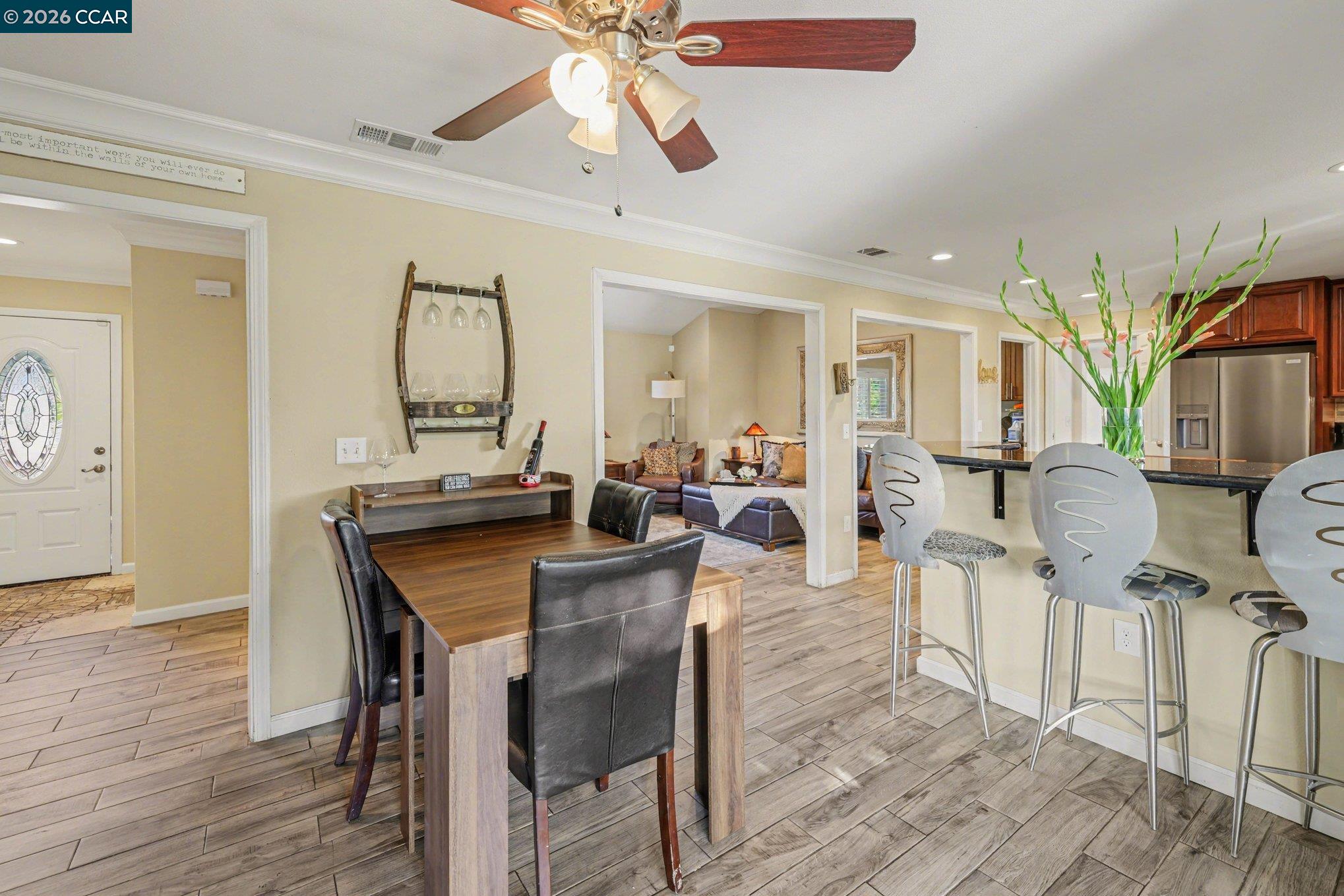 Detail Gallery Image 9 of 27 For 2035 Sherman Dr, Pleasant Hill,  CA 94523 - 4 Beds | 3 Baths