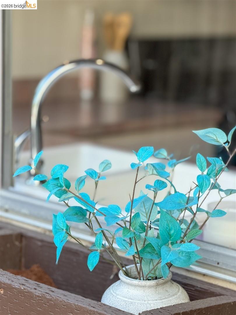 Detail Gallery Image 16 of 52 For 1144 Parkridge Dr, Richmond,  CA 94803 - 3 Beds | 2 Baths