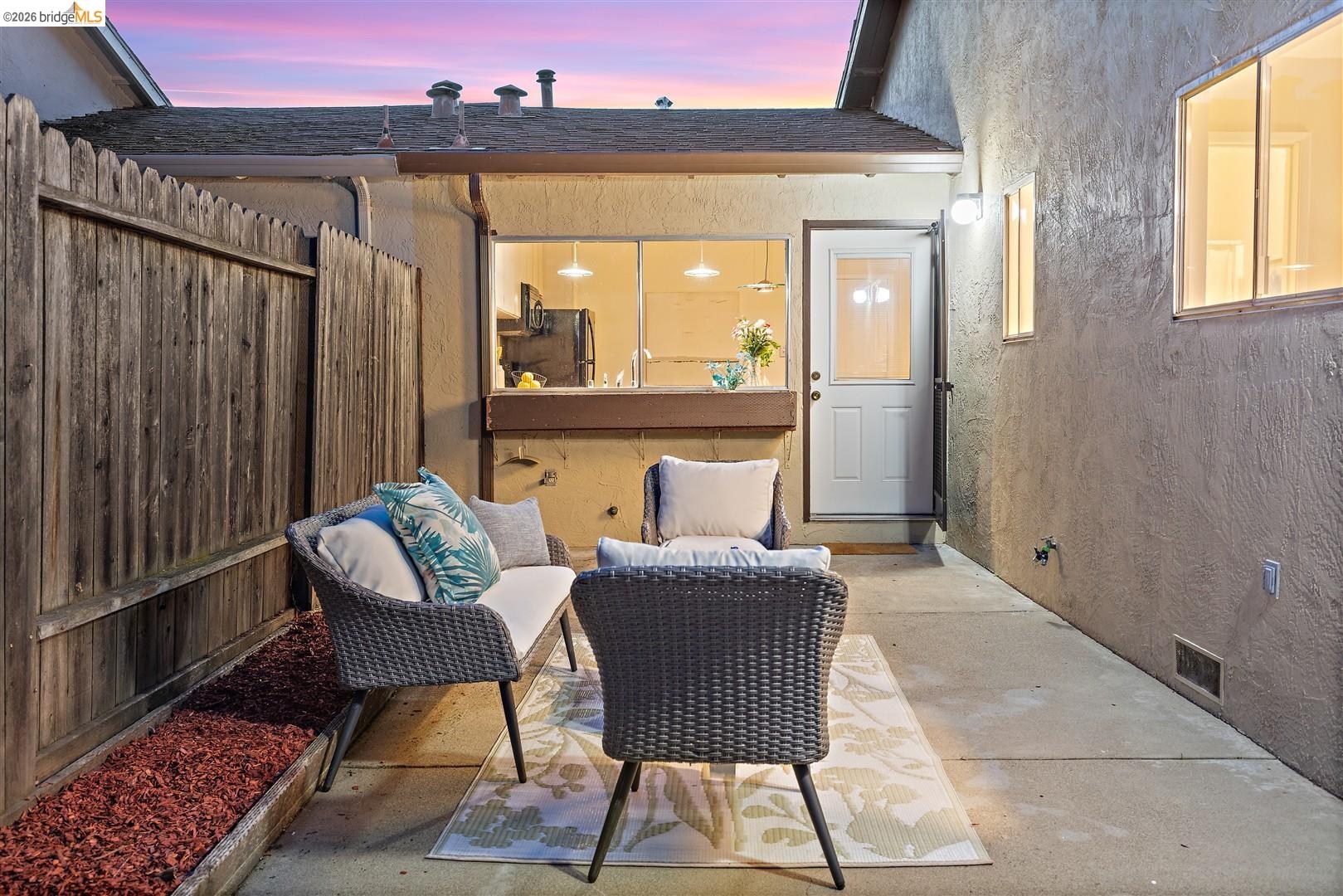 Detail Gallery Image 26 of 52 For 1144 Parkridge Dr, Richmond,  CA 94803 - 3 Beds | 2 Baths