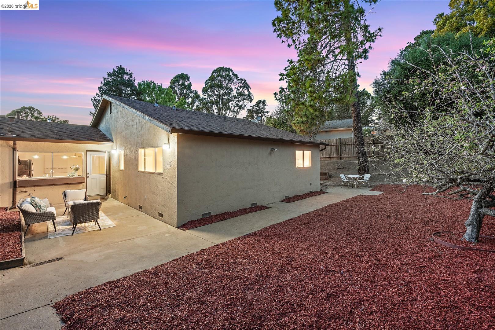 Detail Gallery Image 28 of 52 For 1144 Parkridge Dr, Richmond,  CA 94803 - 3 Beds | 2 Baths