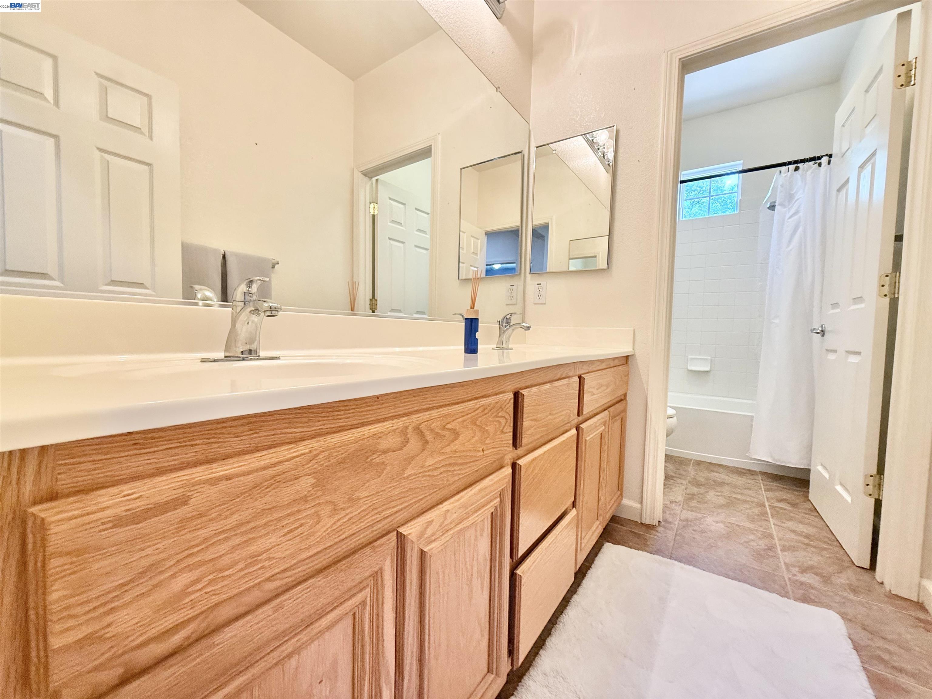 Detail Gallery Image 22 of 42 For 4484 Lindsey Ln, Tracy,  CA 95377 - 4 Beds | 3 Baths