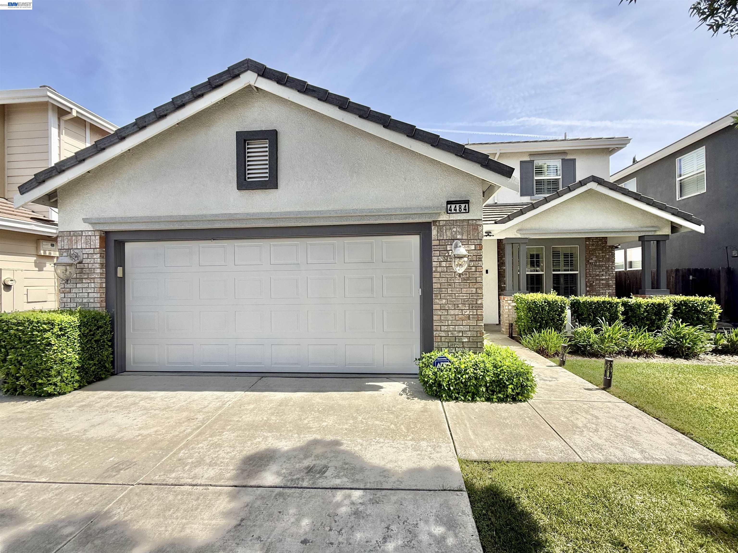 Detail Gallery Image 4 of 42 For 4484 Lindsey Ln, Tracy,  CA 95377 - 4 Beds | 3 Baths