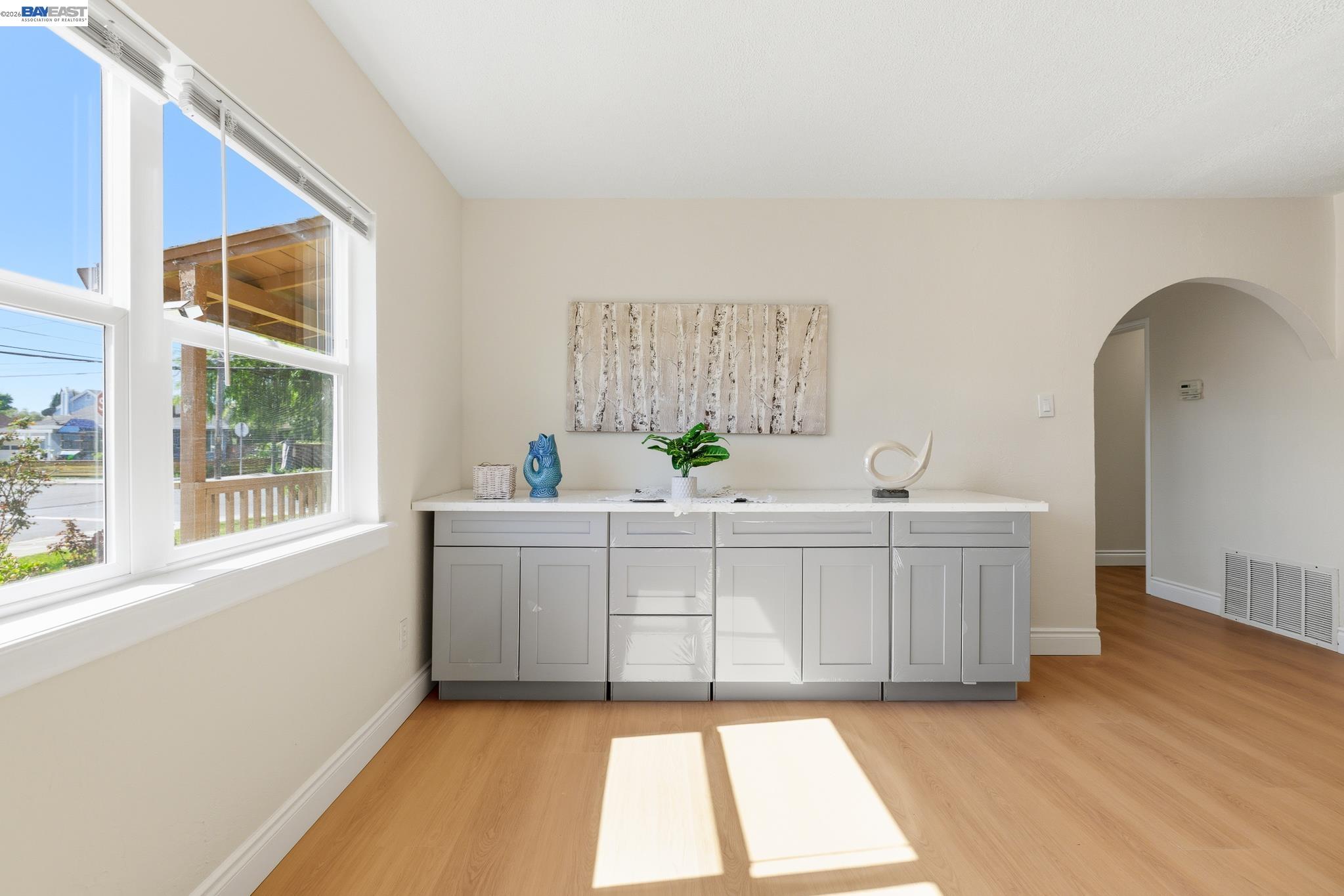 Detail Gallery Image 12 of 60 For 2491 W Avenue 133rd, San Leandro,  CA 94577 - 6 Beds | 5 Baths