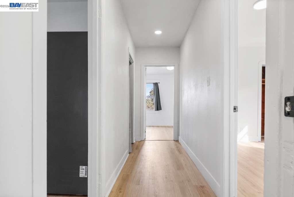 Detail Gallery Image 11 of 31 For 104 Denio St, Vallejo,  CA 94590 - 4 Beds | 2/1 Baths