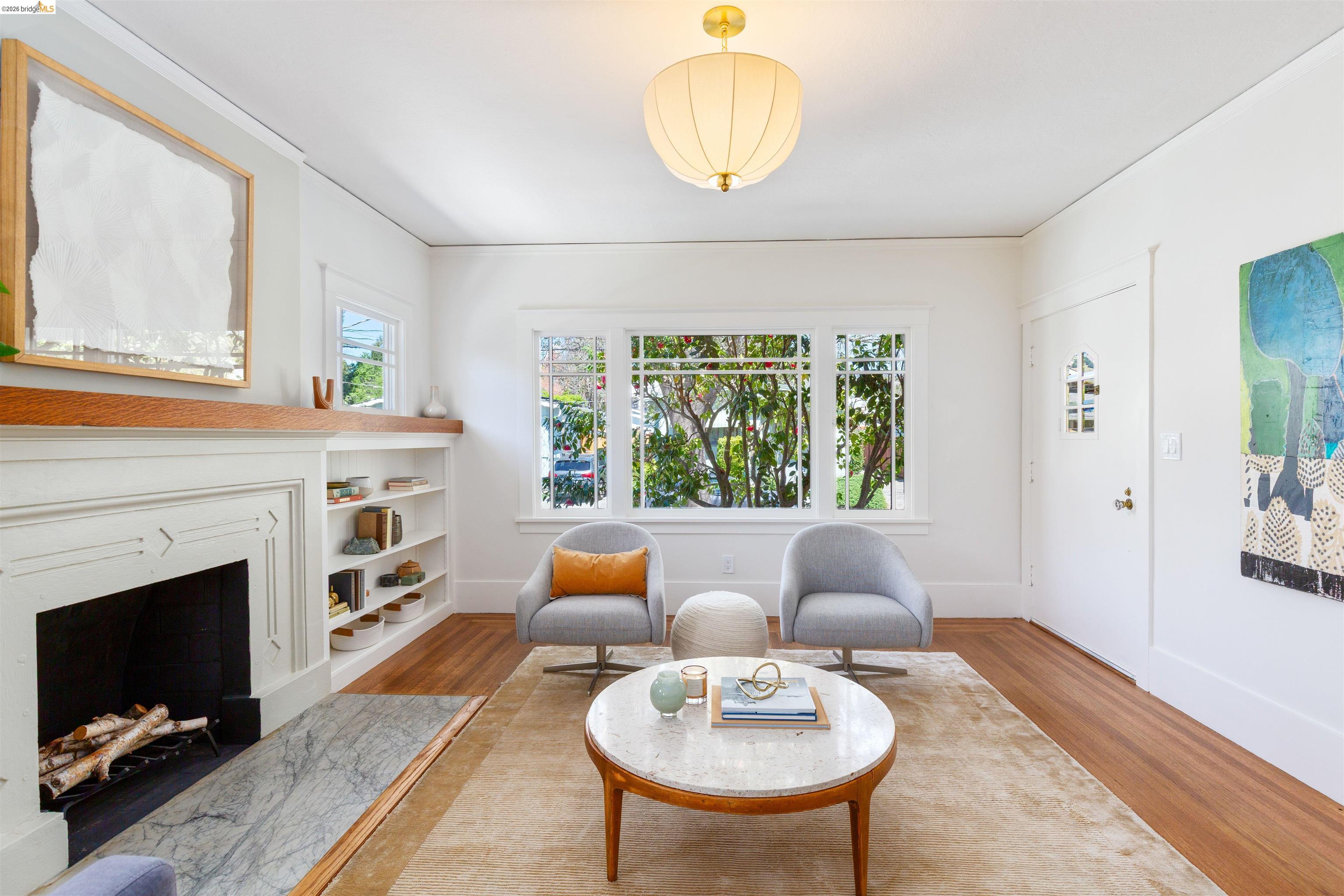 Detail Gallery Image 11 of 52 For 33 Ramona Ave, Oakland,  CA 94611 - 3 Beds | 2 Baths