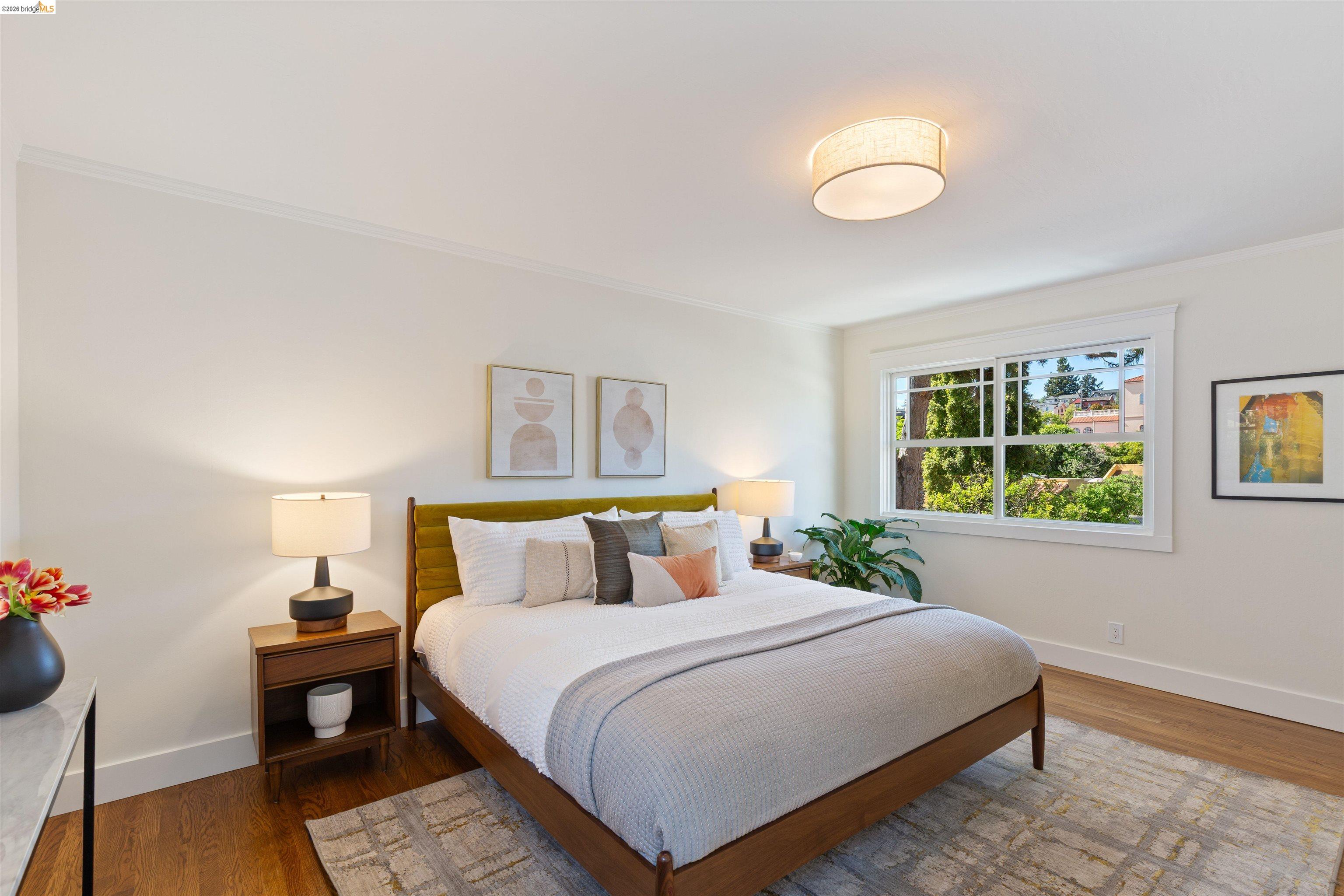 Detail Gallery Image 34 of 52 For 33 Ramona Ave, Oakland,  CA 94611 - 3 Beds | 2 Baths