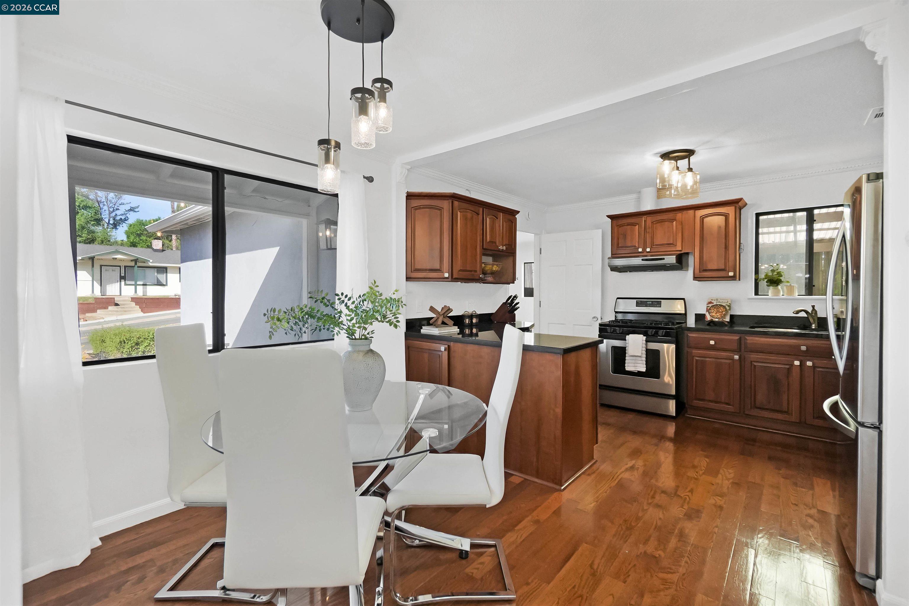 Detail Gallery Image 15 of 45 For 3121 Pine St, Martinez,  CA 94553 - 3 Beds | 1 Baths